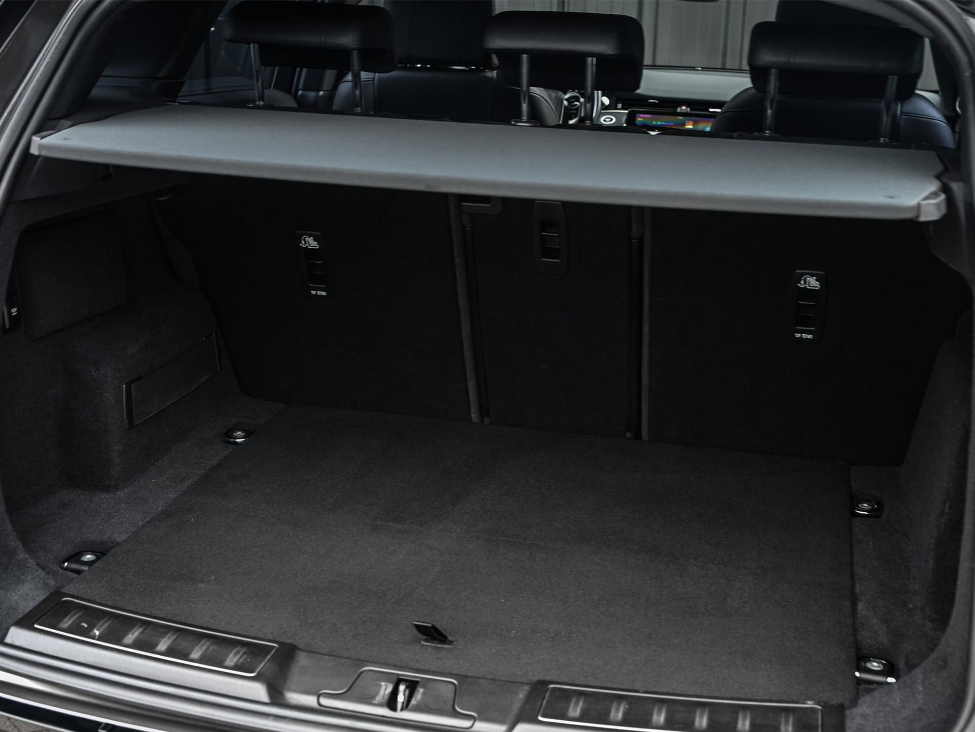Land Rover Range Rover Evoque - 28