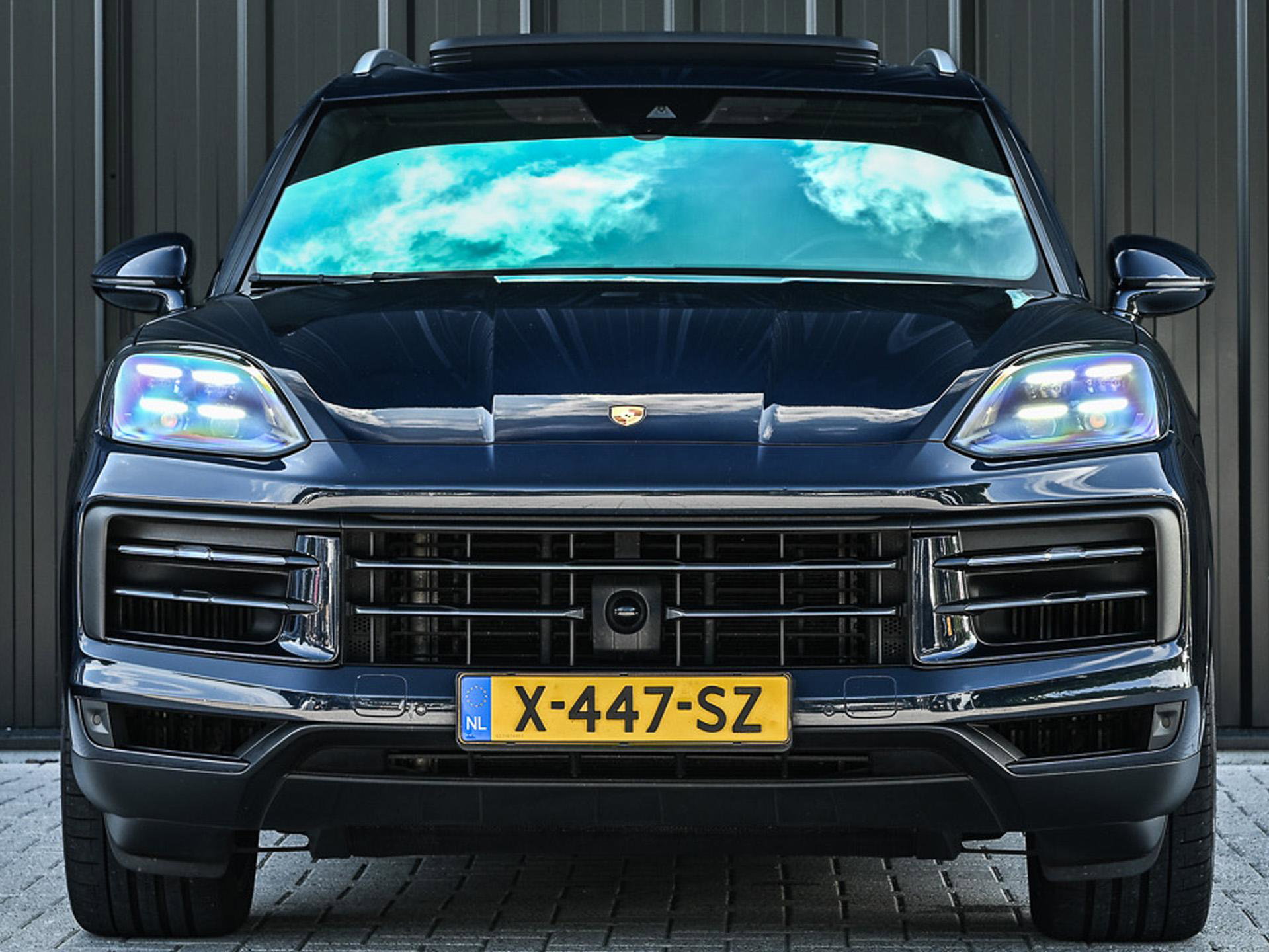 Porsche Cayenne - 18