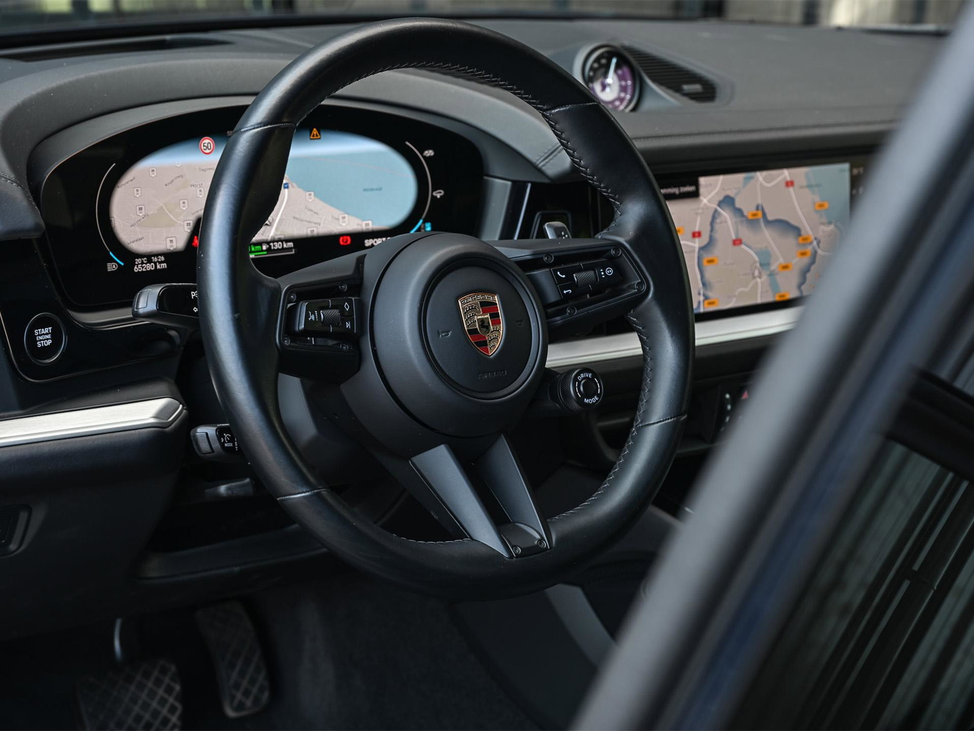 Porsche Cayenne - 33