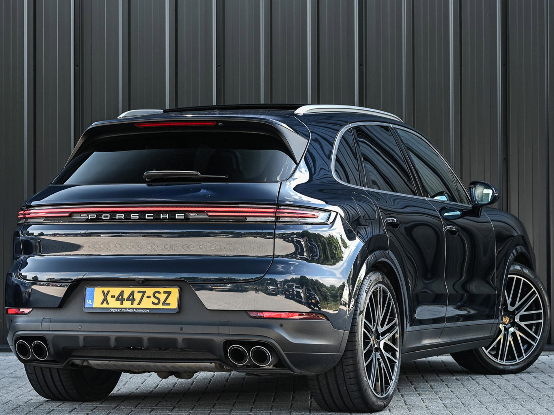 Porsche Cayenne - 8