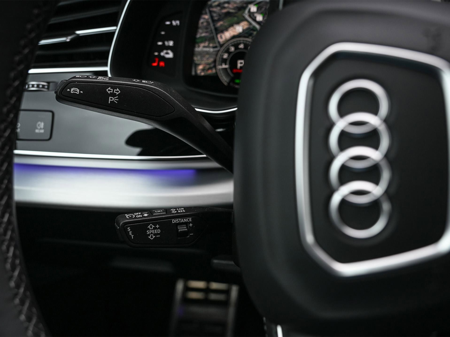 Audi Q8 - 30