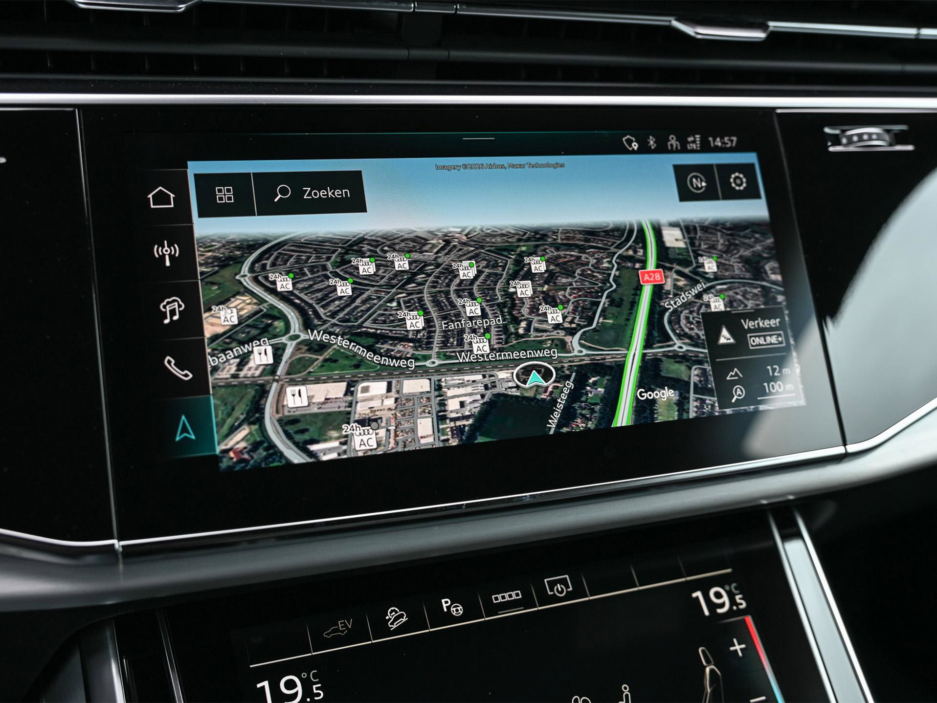 Audi Q8 - 32