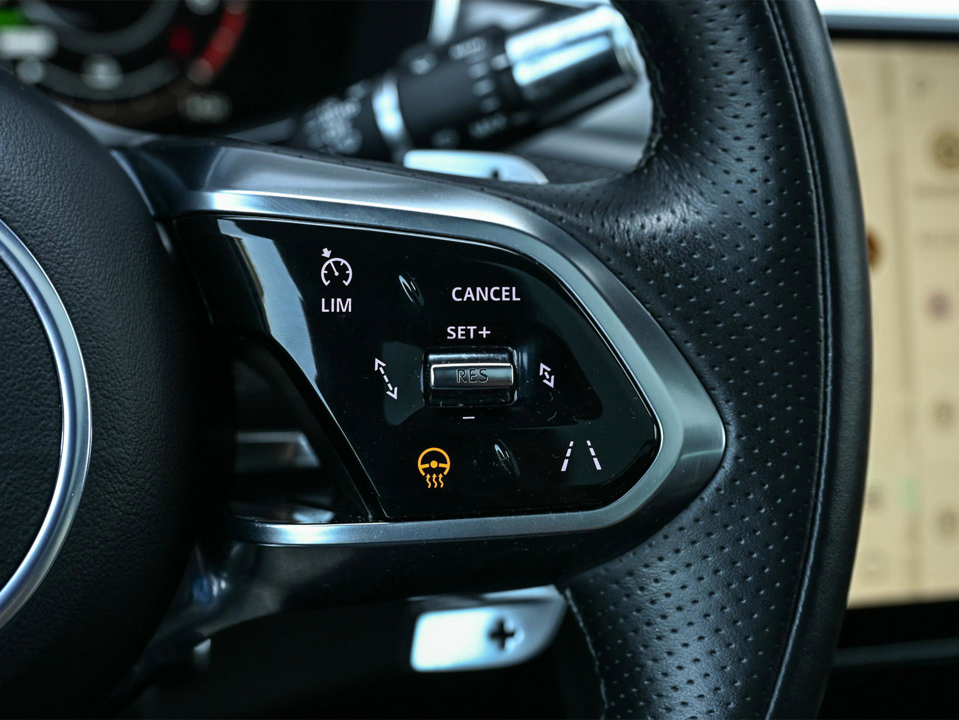 Jaguar F-Pace - 13