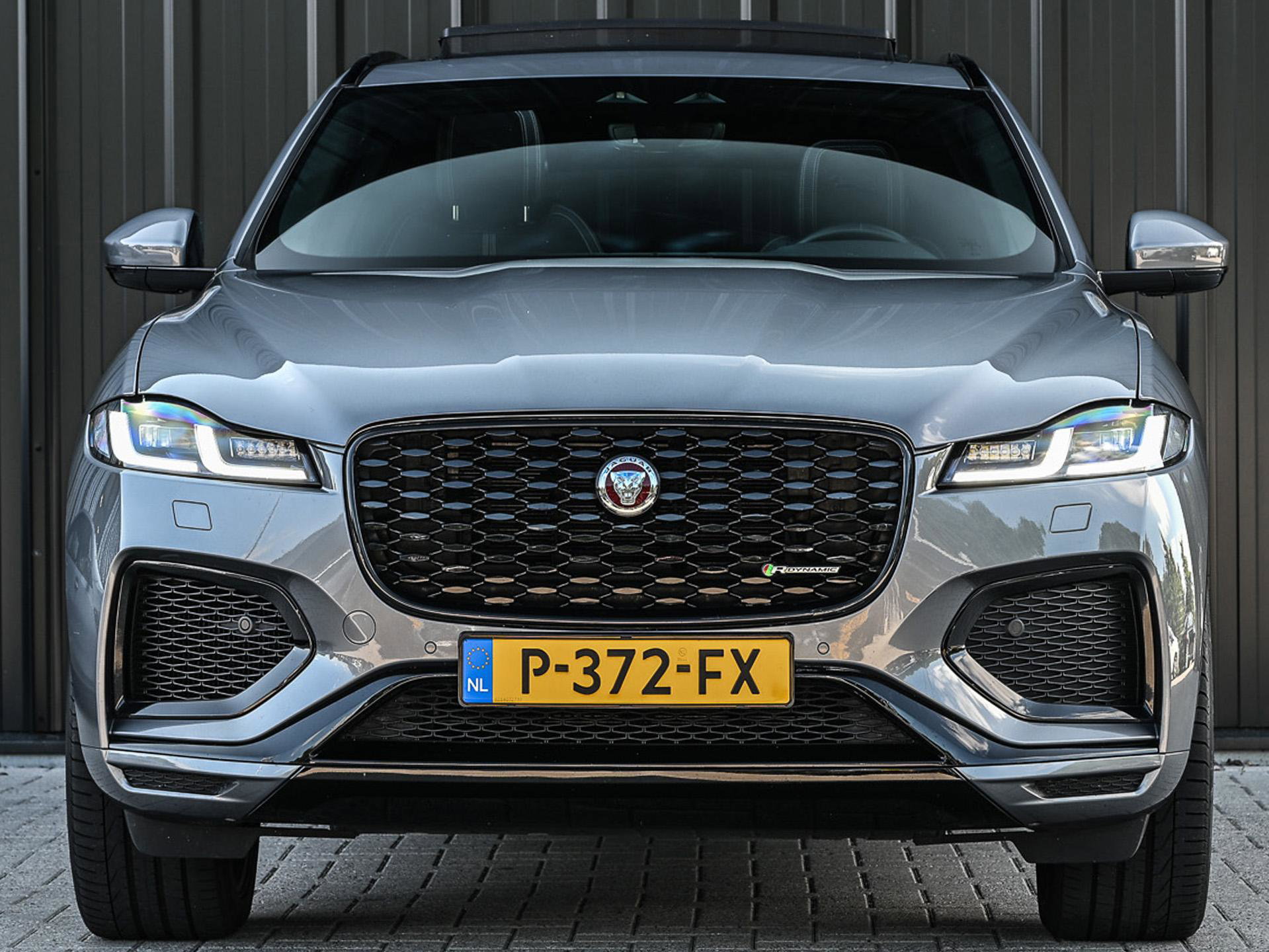 Jaguar F-Pace - 14