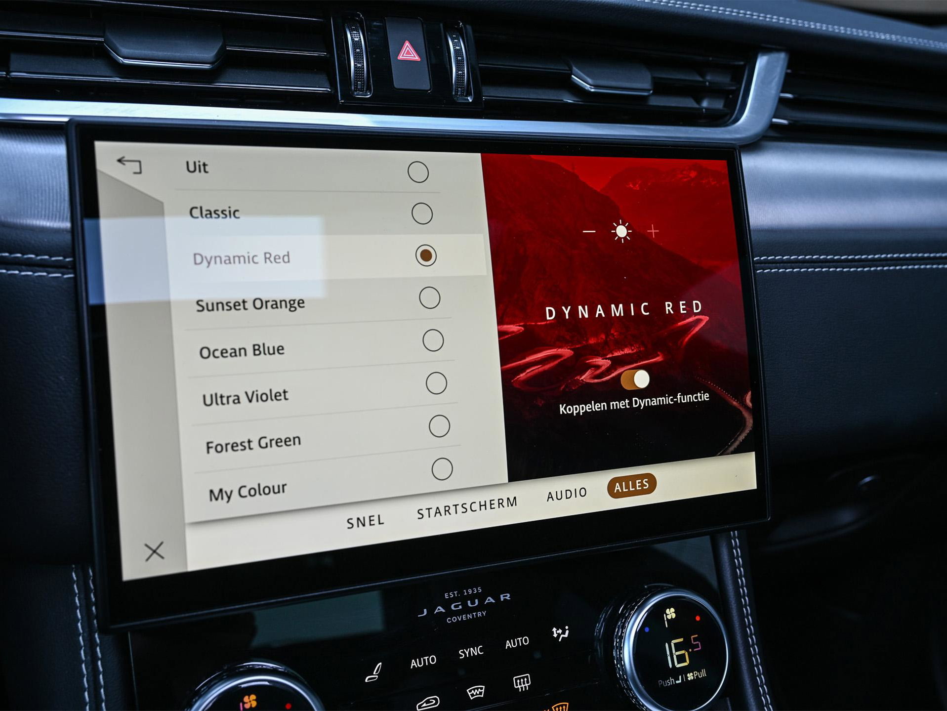 Jaguar F-Pace - 26