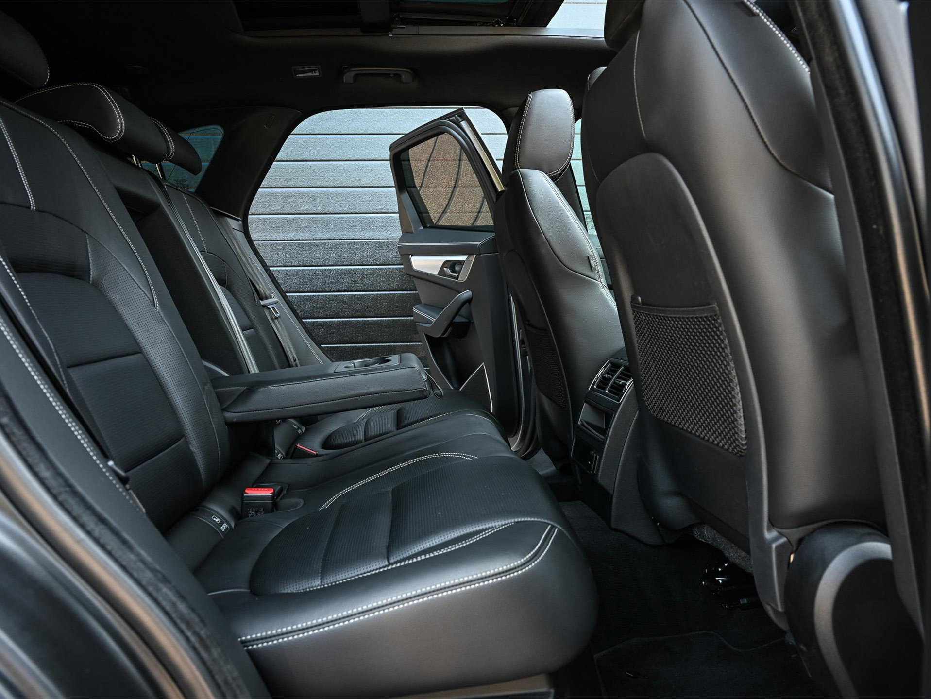 Jaguar F-Pace - 30