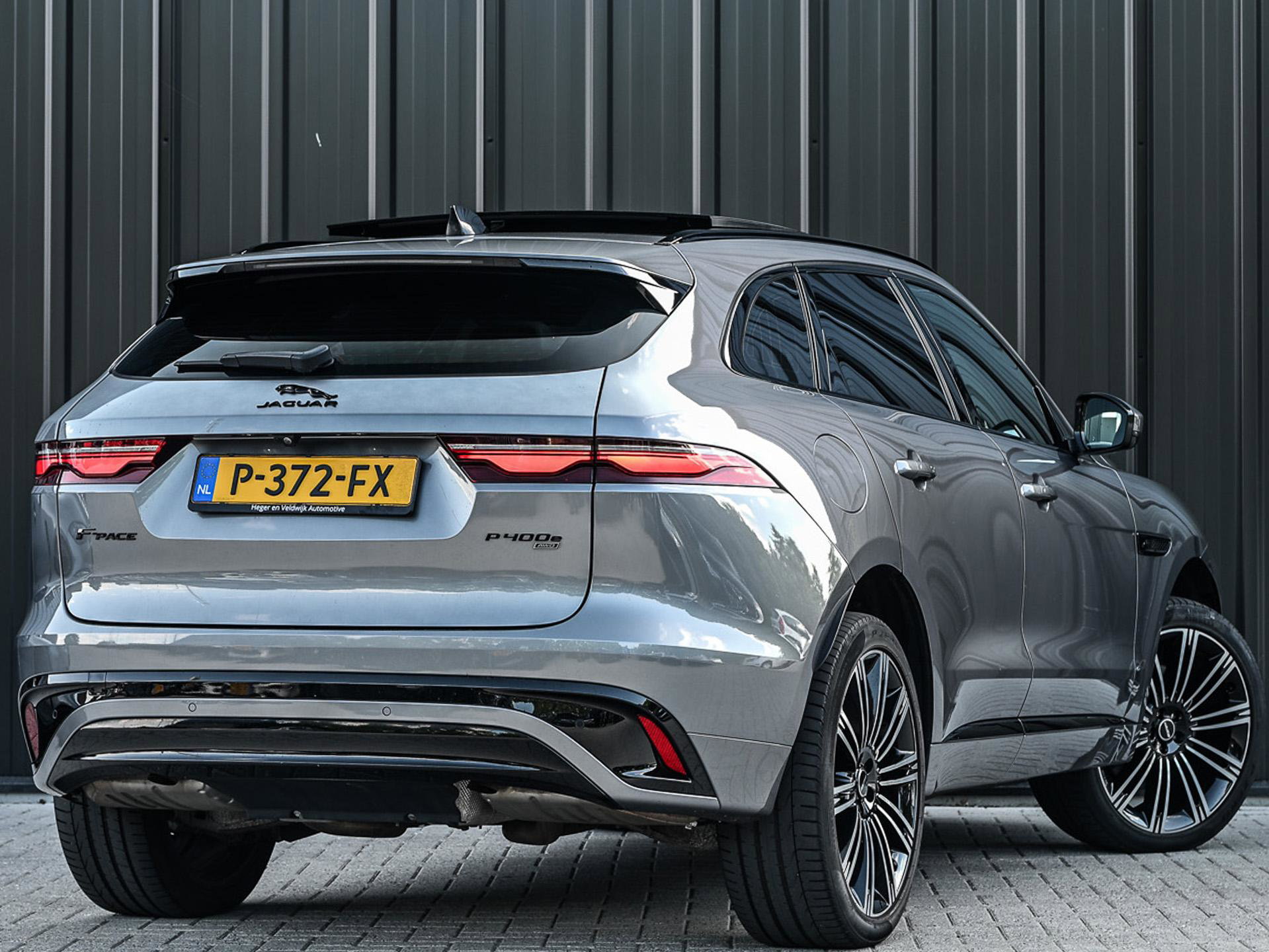 Jaguar F-Pace - 7