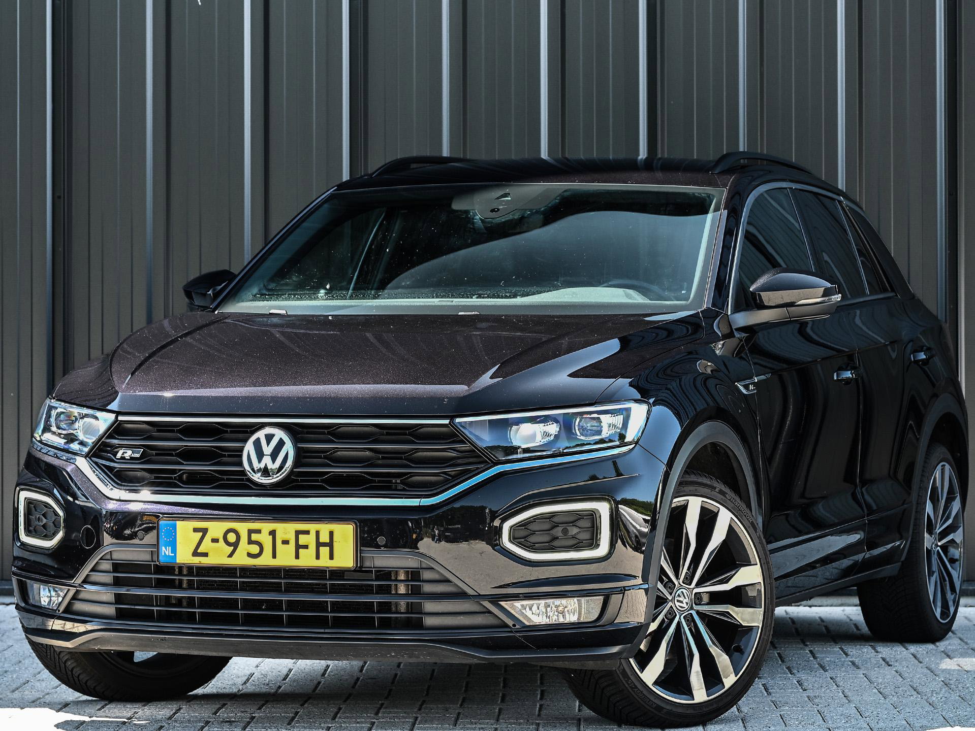 Volkswagen T-Roc - 0