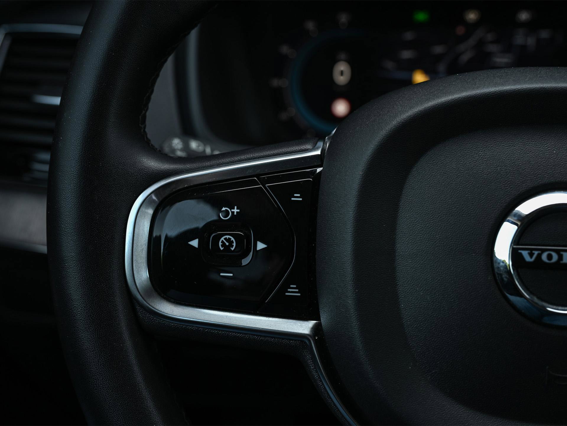 Volvo XC90 - 16