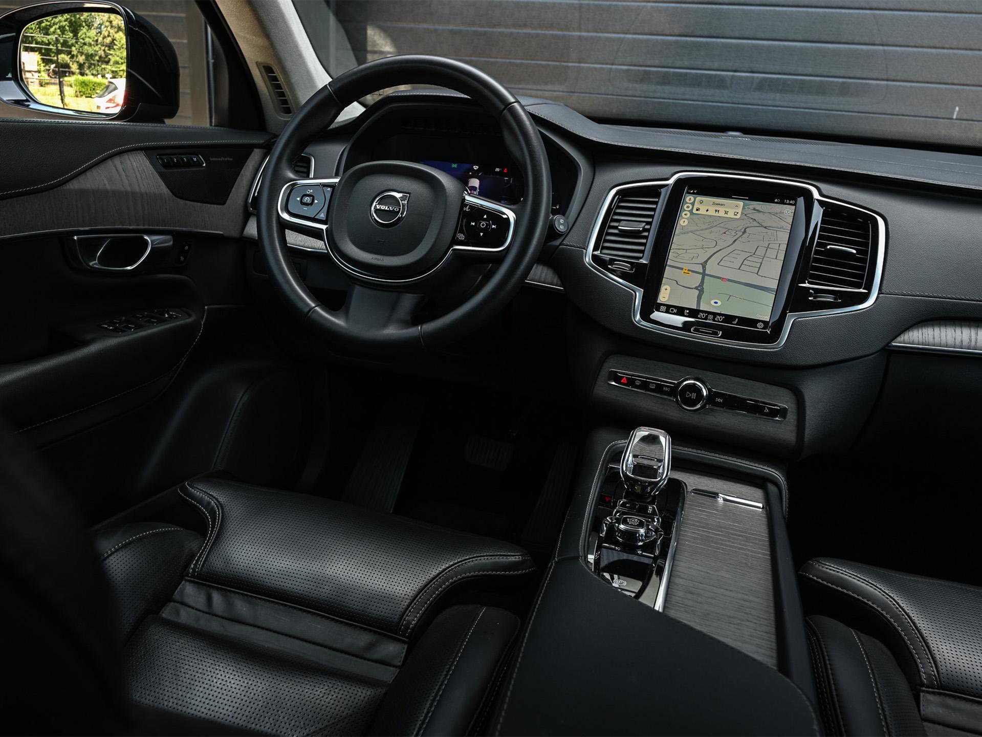 Volvo XC90 - 17