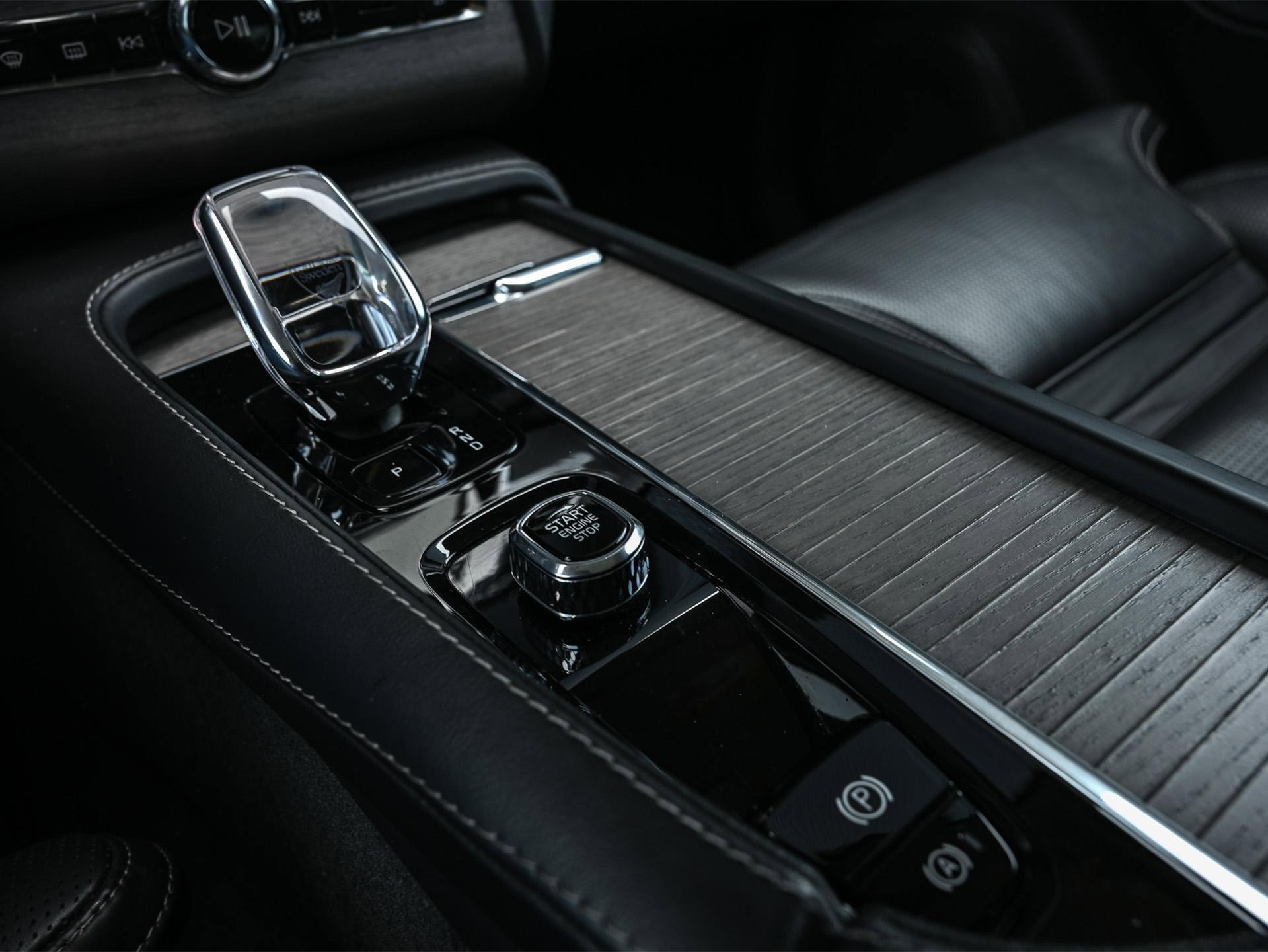Volvo XC90 - 23