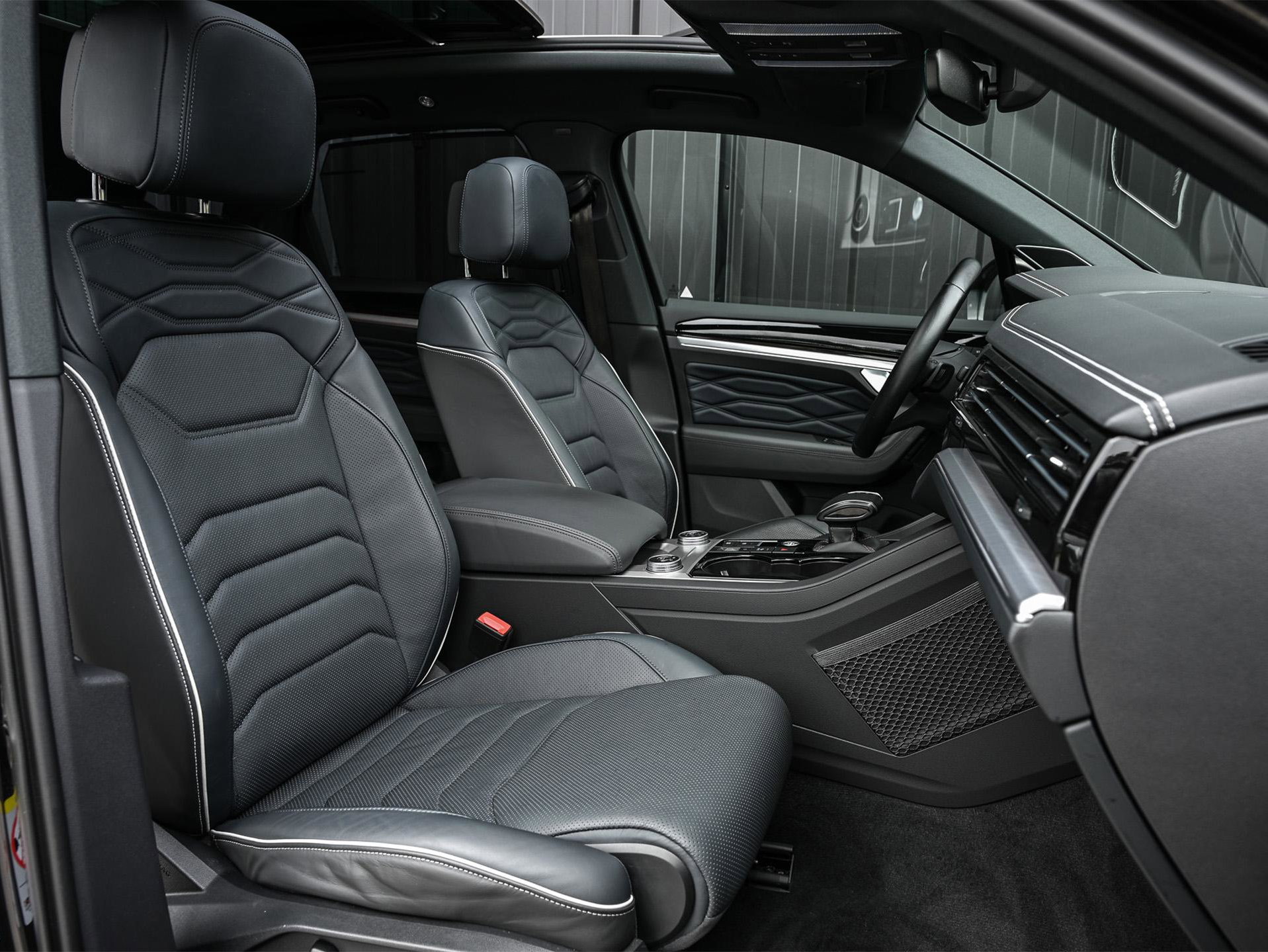 Volkswagen Touareg - 11