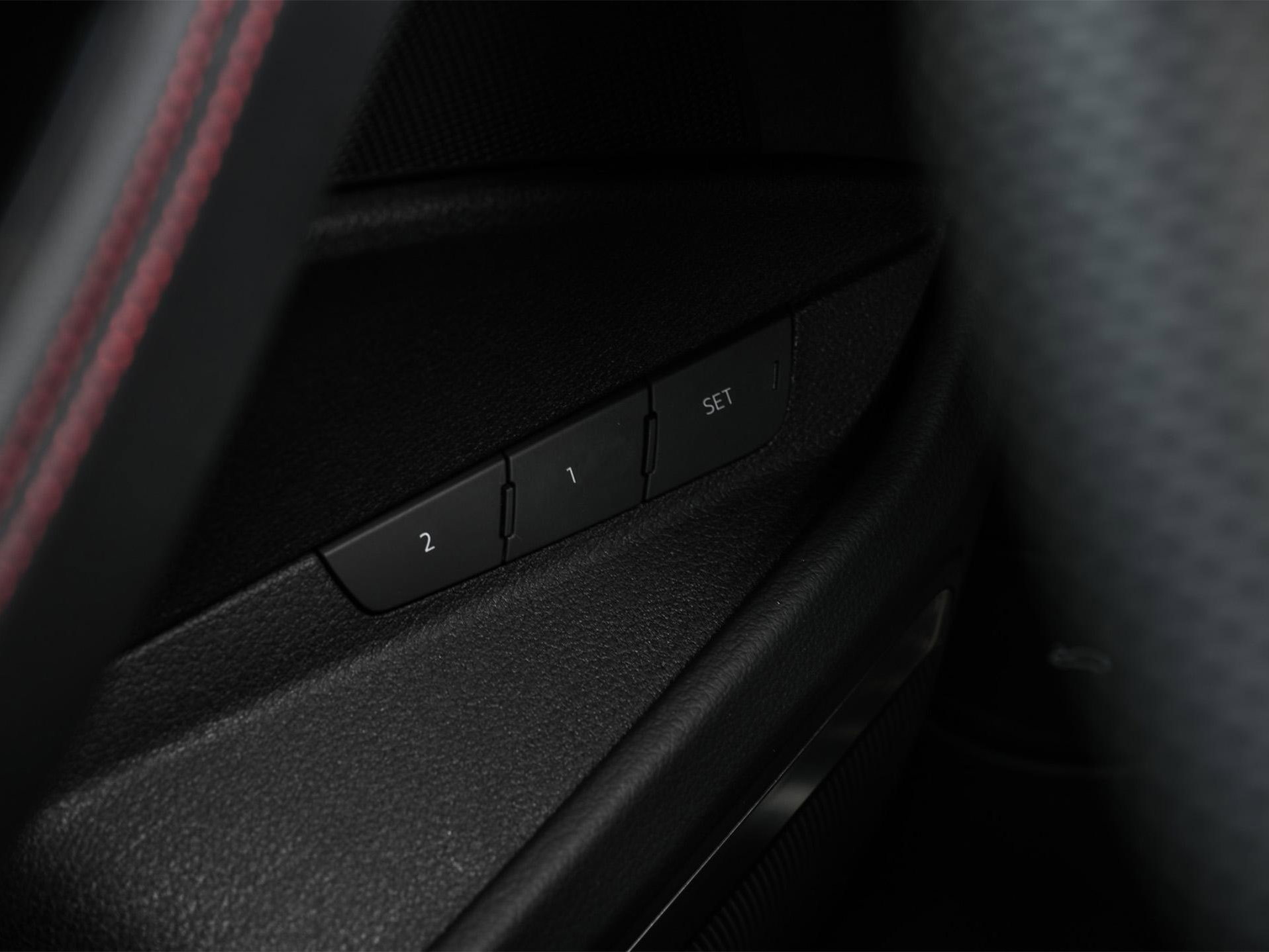 Audi Q8 Sportback e-tron - 12