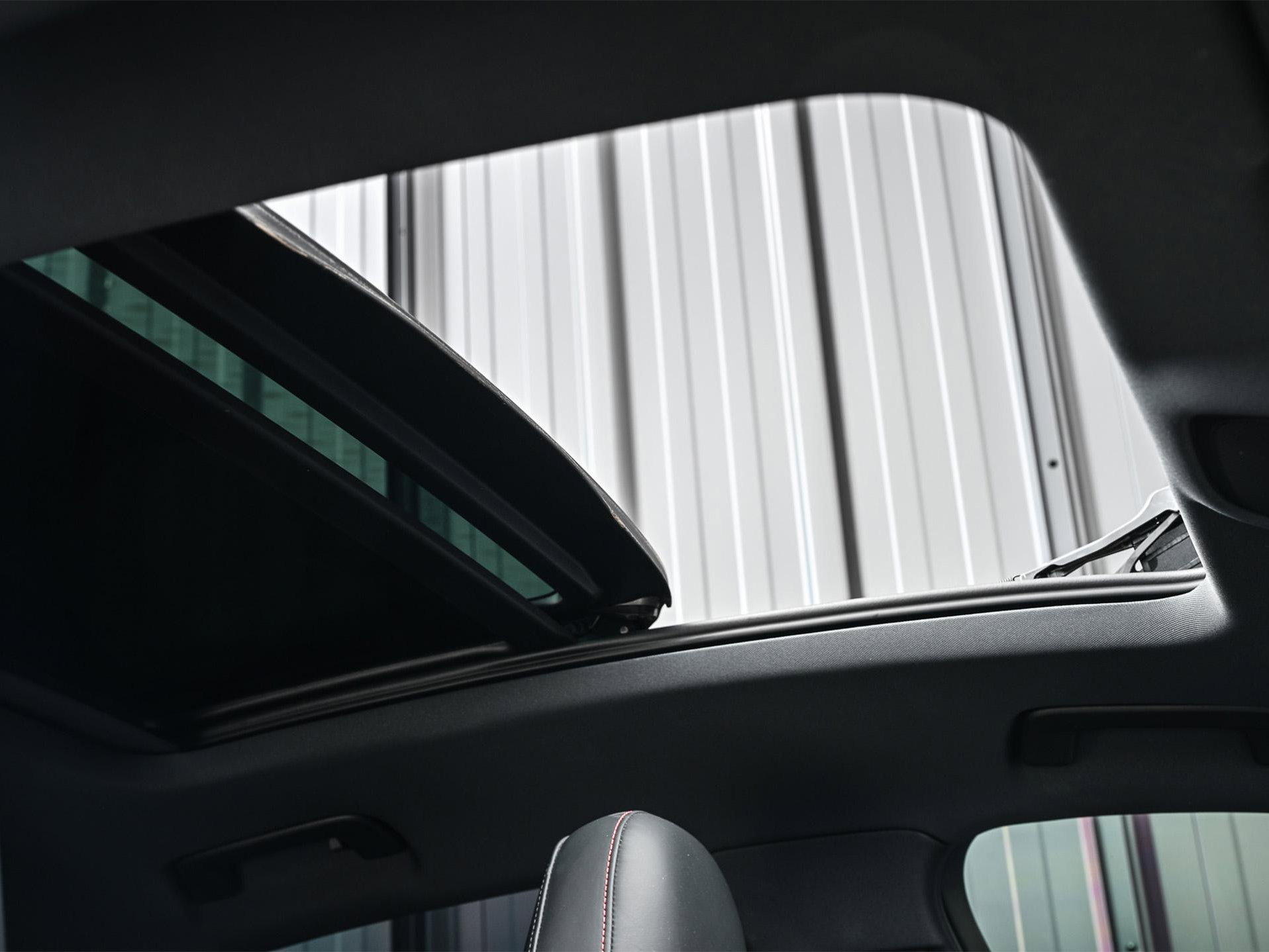 Audi Q8 Sportback e-tron - 1