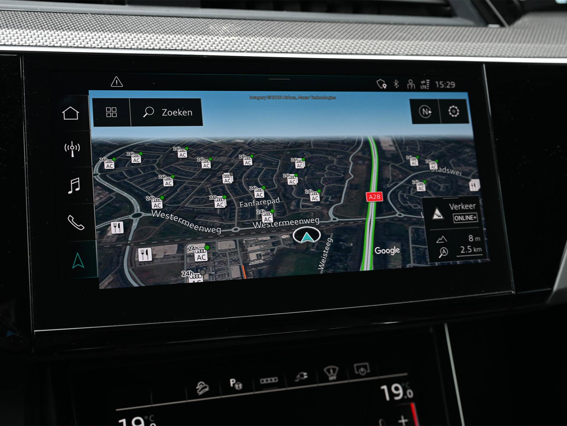 Audi Q8 Sportback e-tron - 31