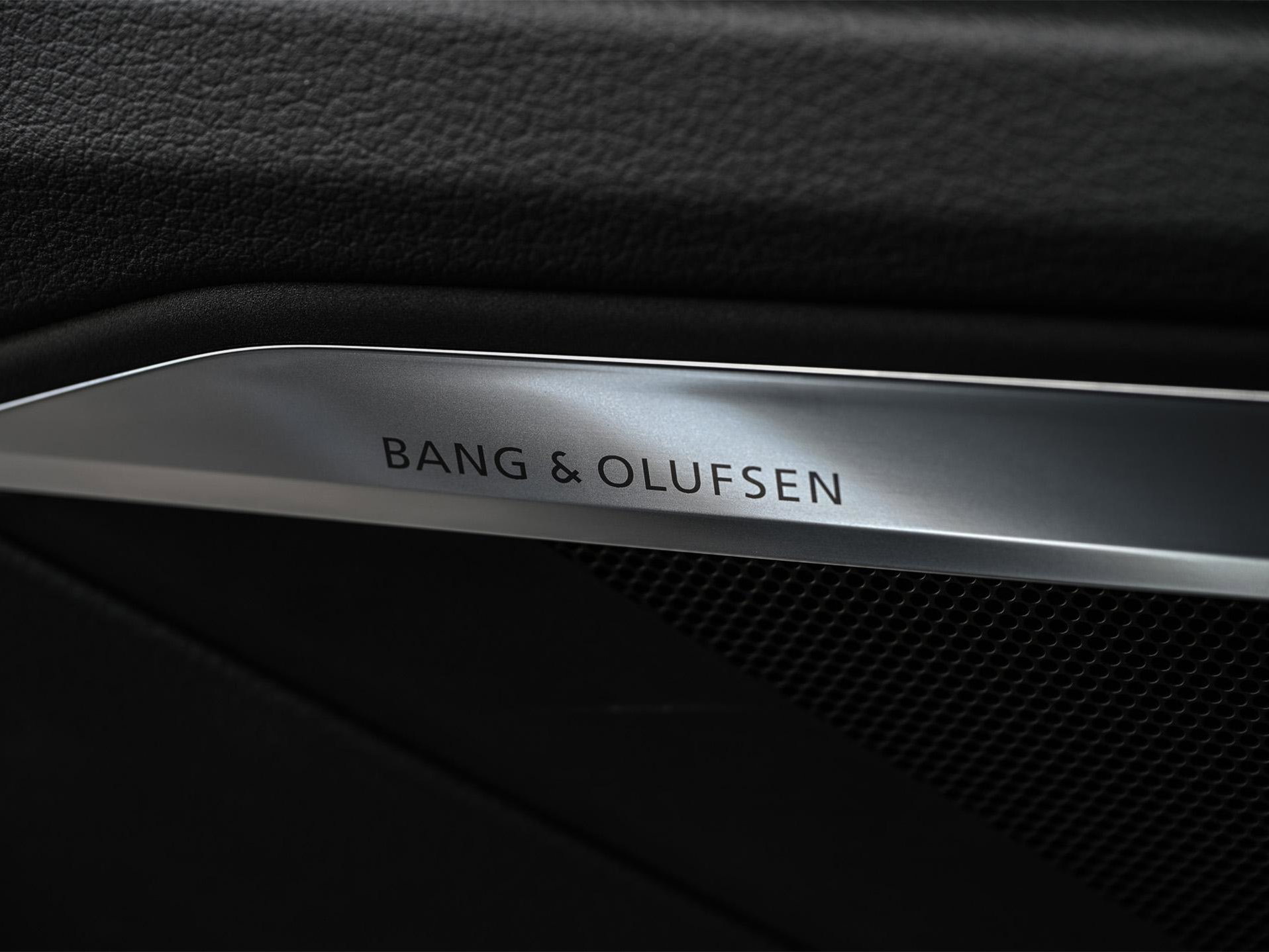 Audi Q8 Sportback e-tron - 4