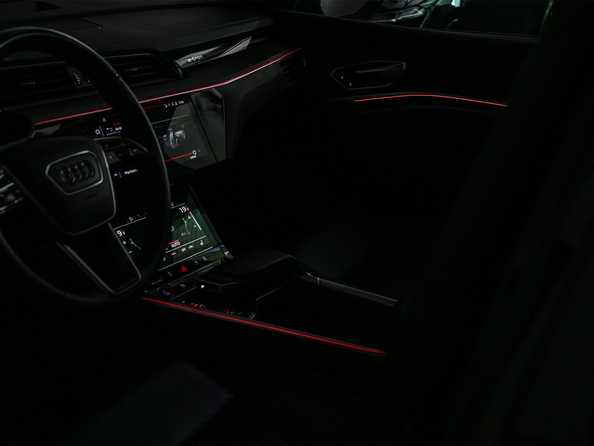 Audi Q8 Sportback e-tron - 7