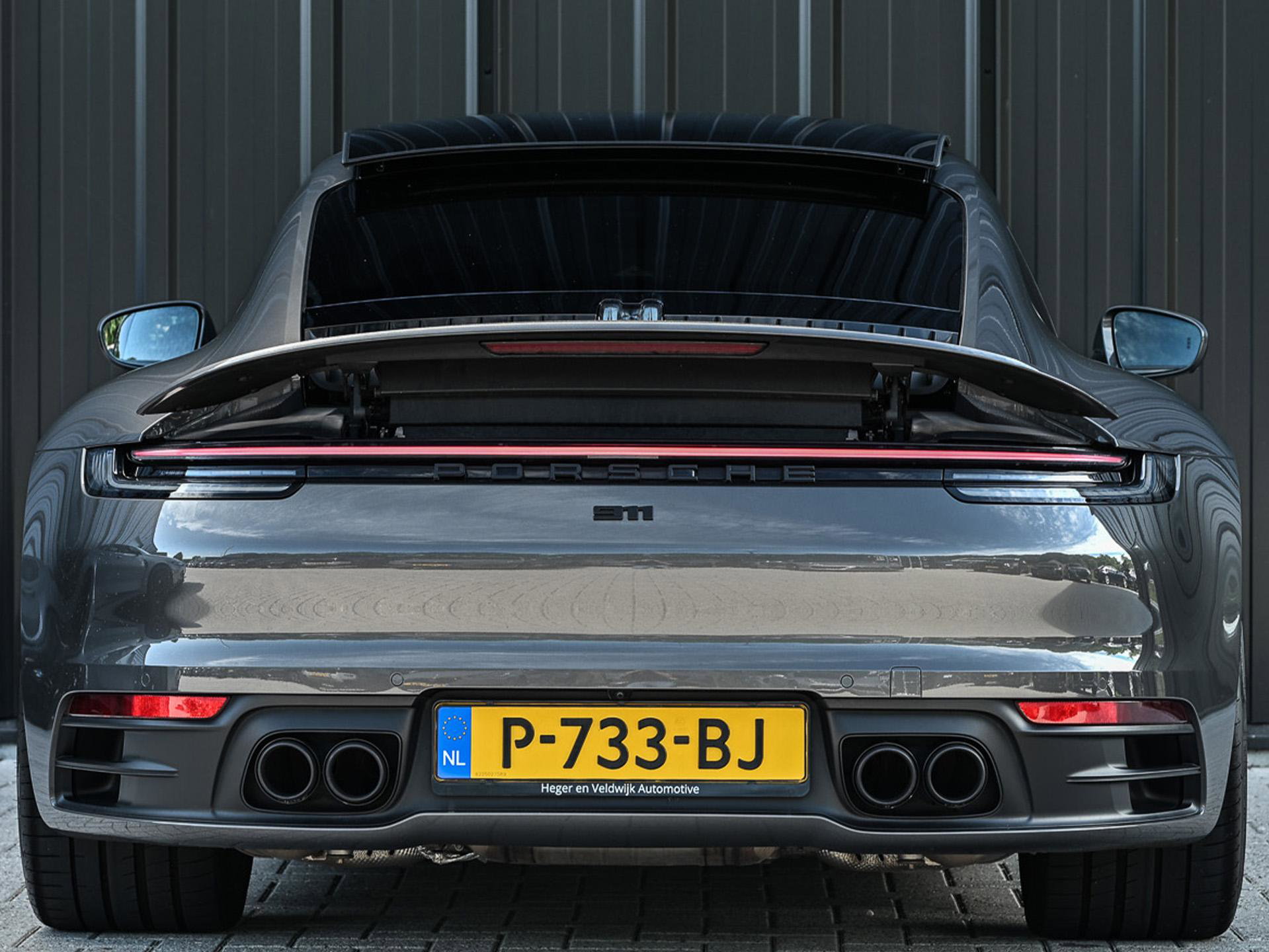 Porsche 911 - 16