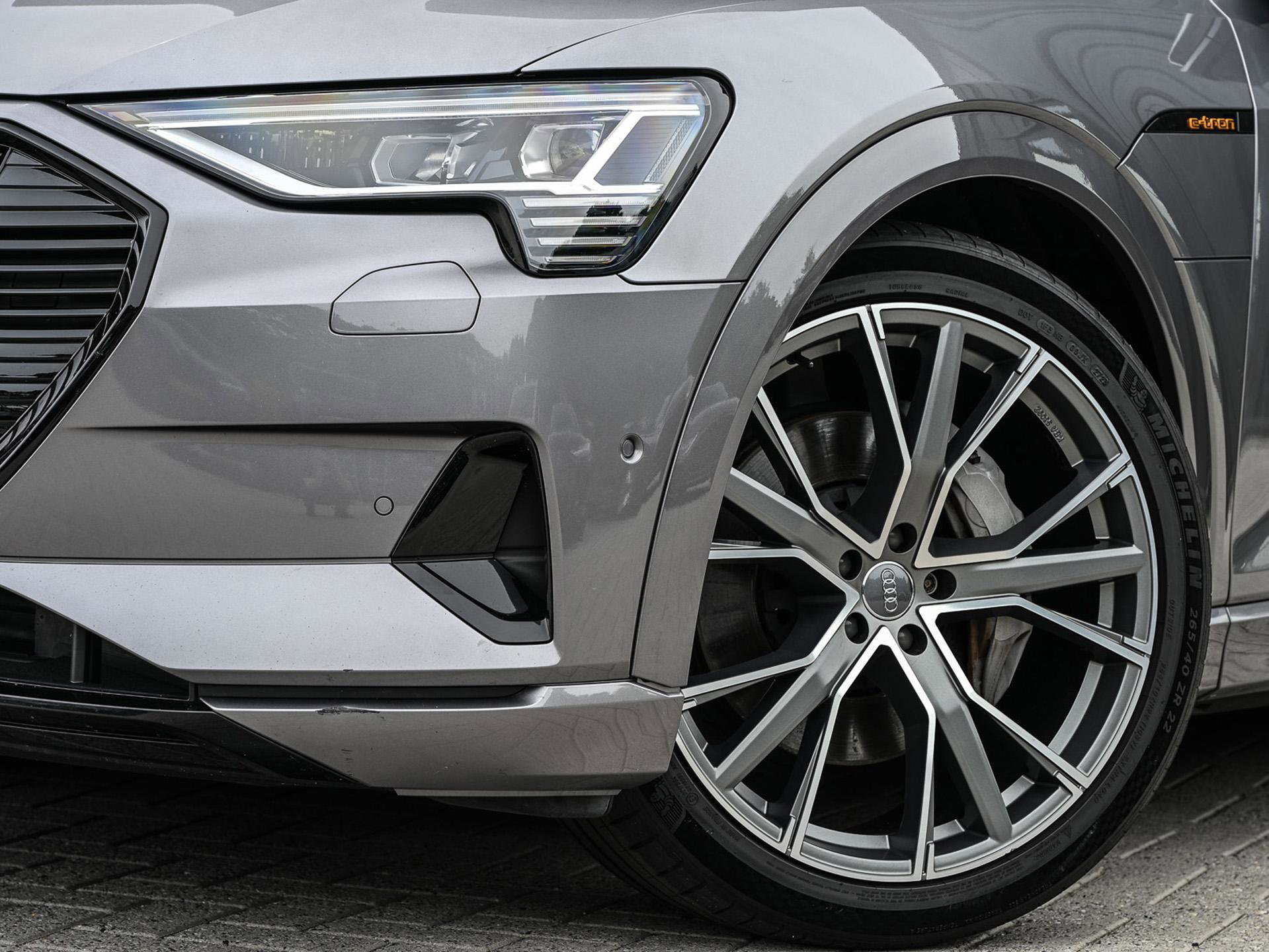 Audi e-tron - 5