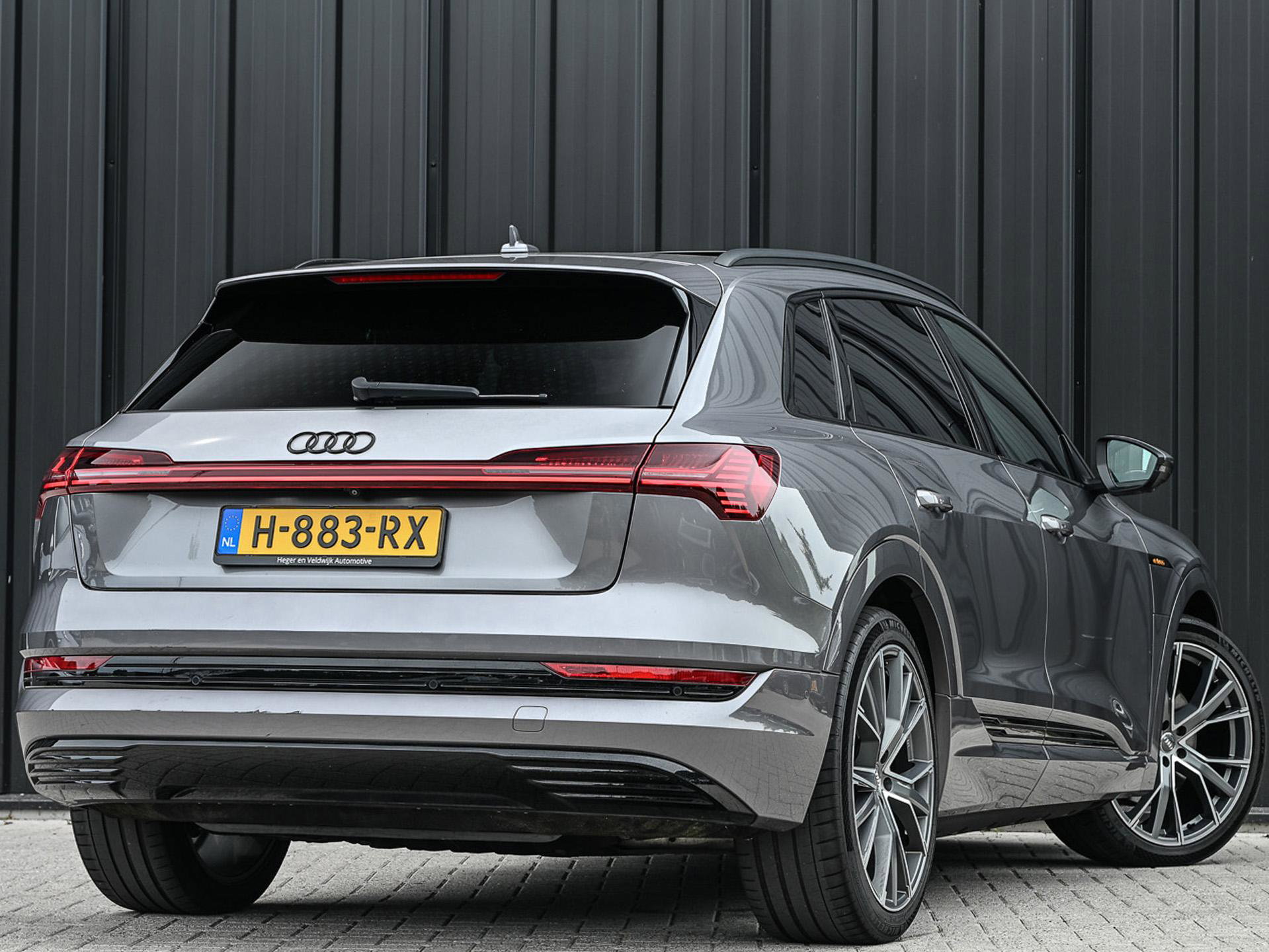 Audi e-tron - 6