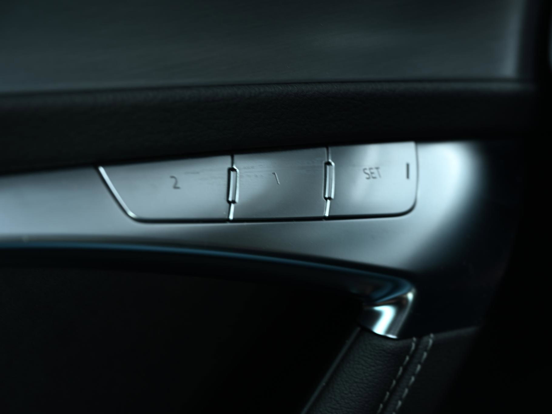 Audi A6 - 12