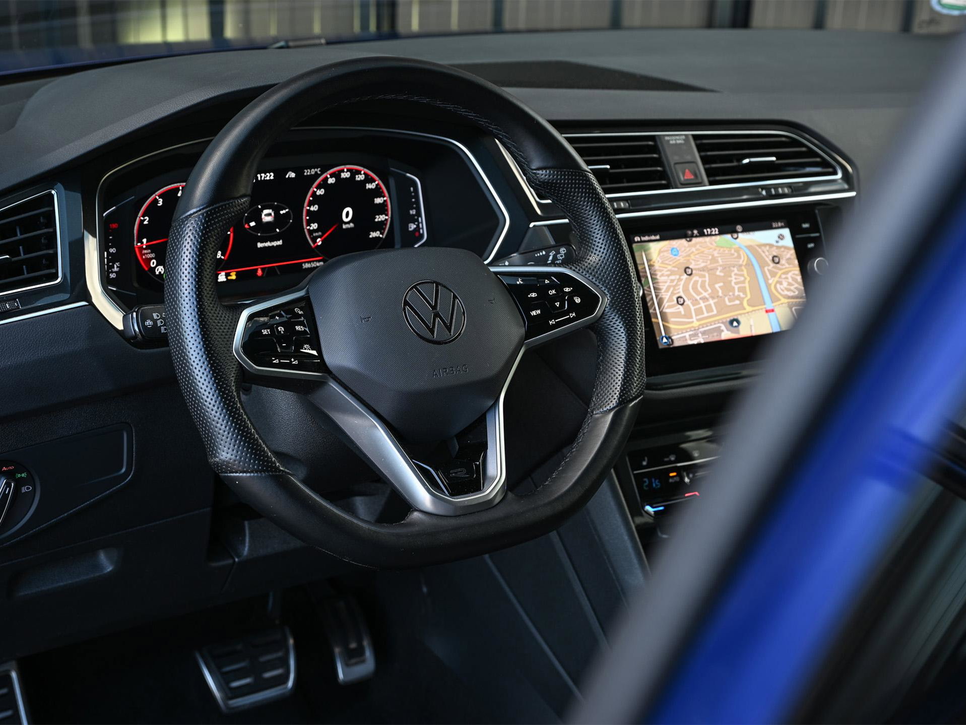 Volkswagen Tiguan - 24