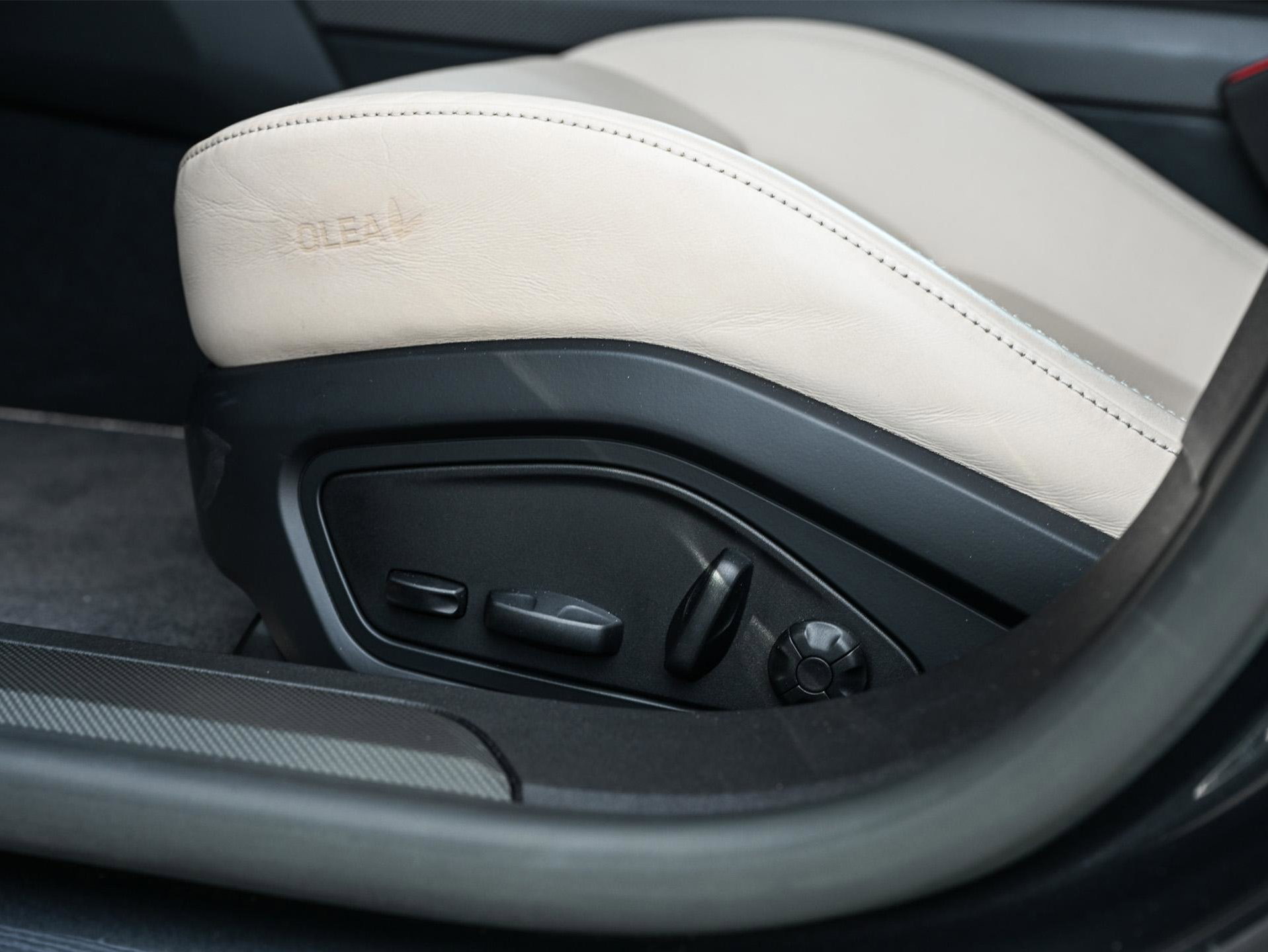 Porsche Taycan Sport Turismo - 9