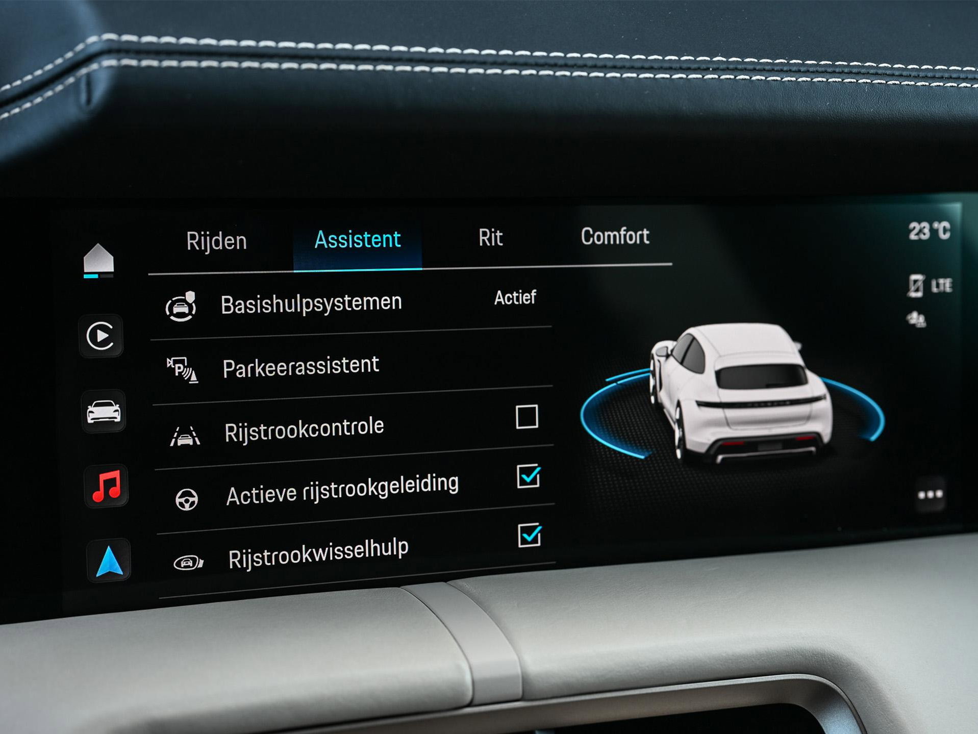 Porsche Taycan Sport Turismo - 14