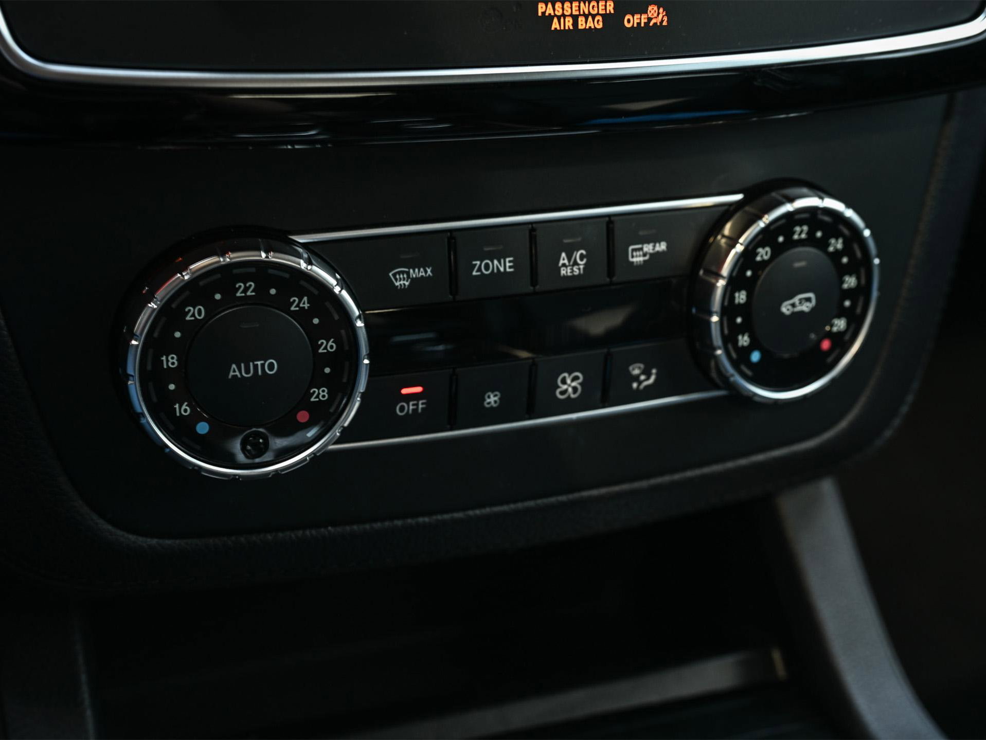 Mercedes-Benz GLE - 21
