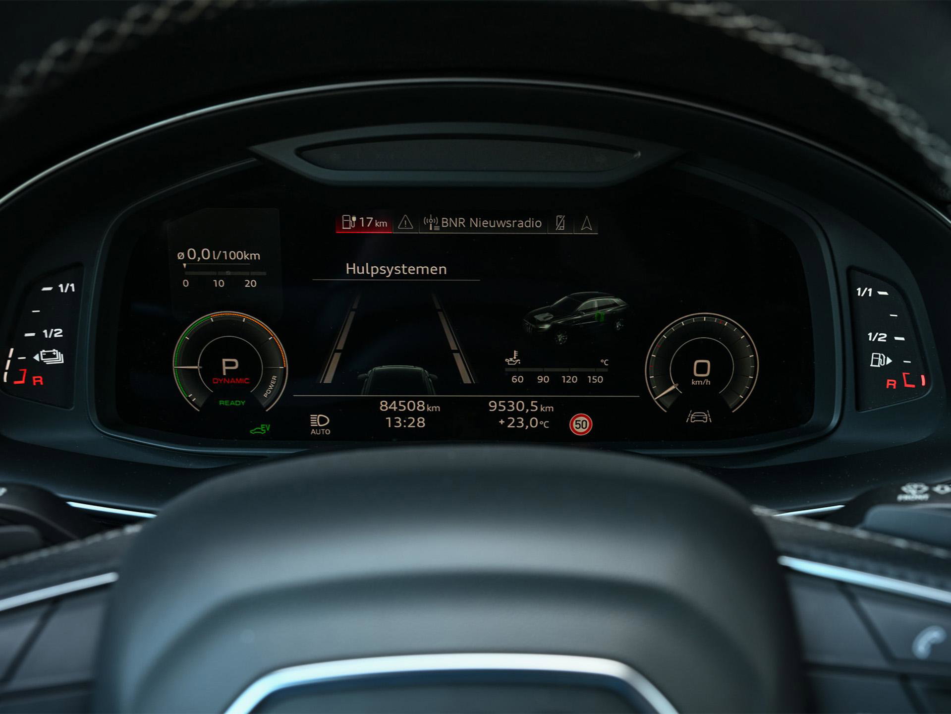 Audi Q8 - 25