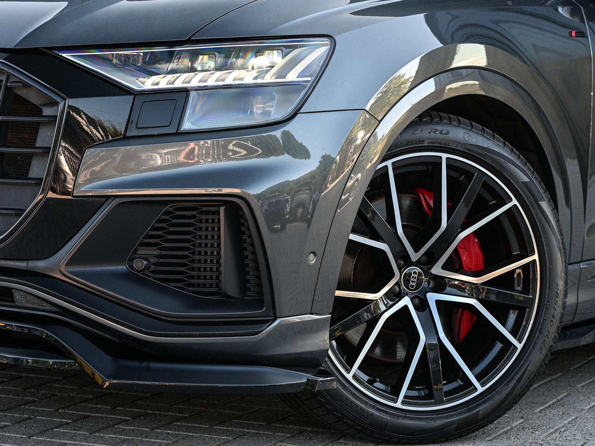 Audi Q8 - 8