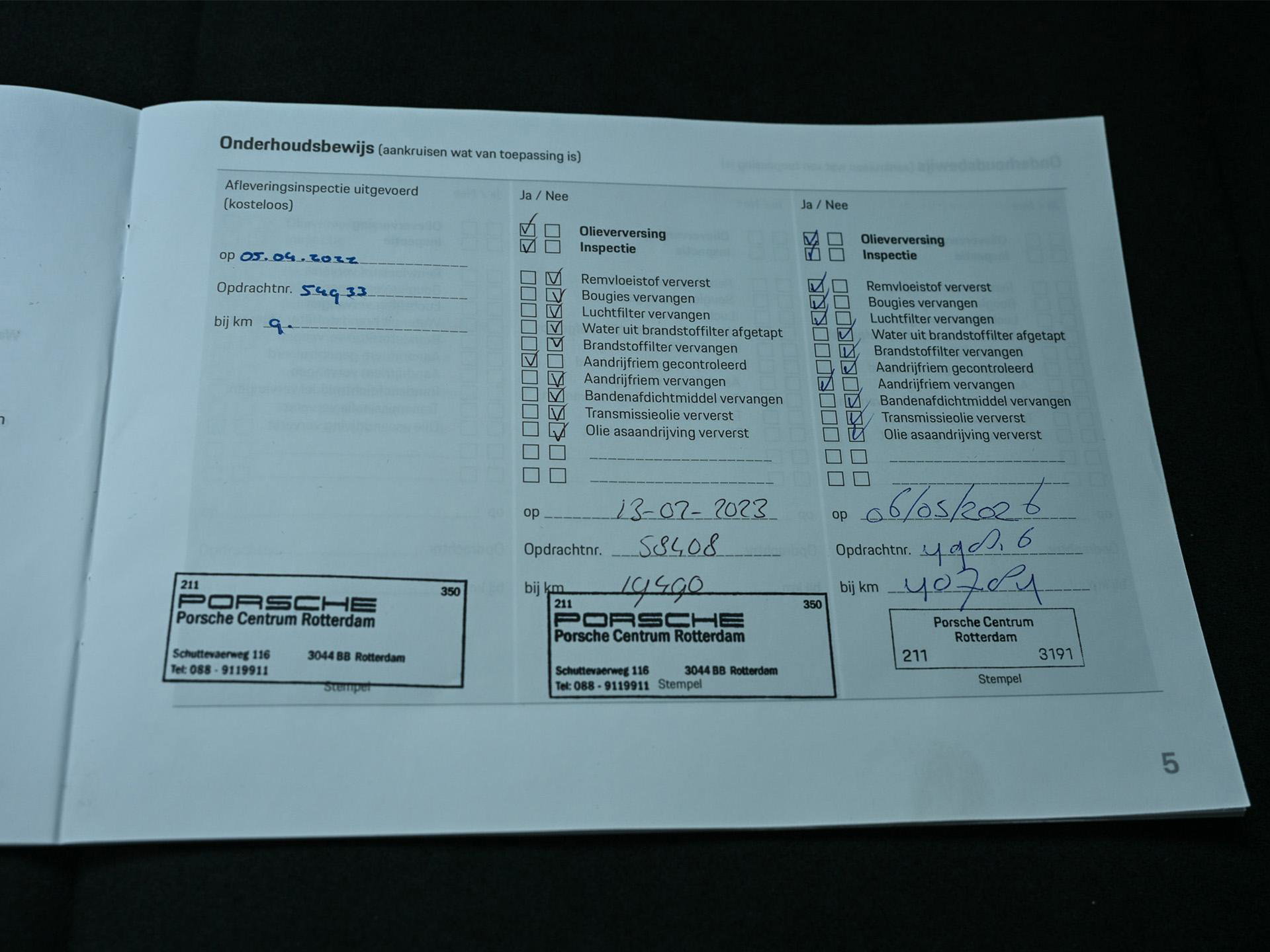 Porsche 911 - 40