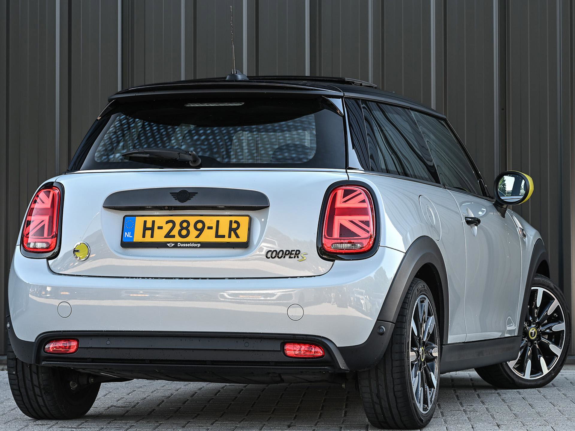 MINI Electric - 7