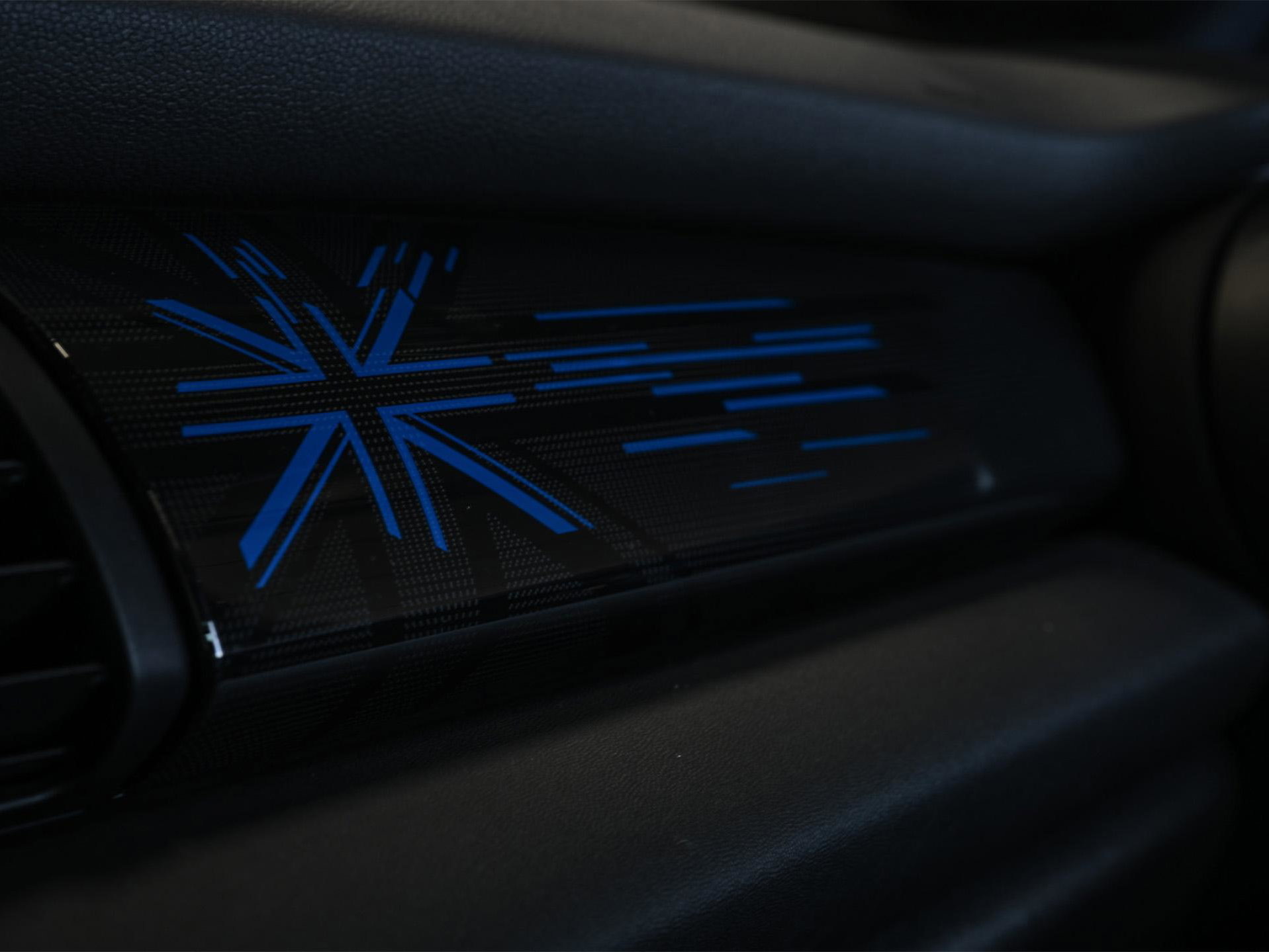MINI Electric - 10
