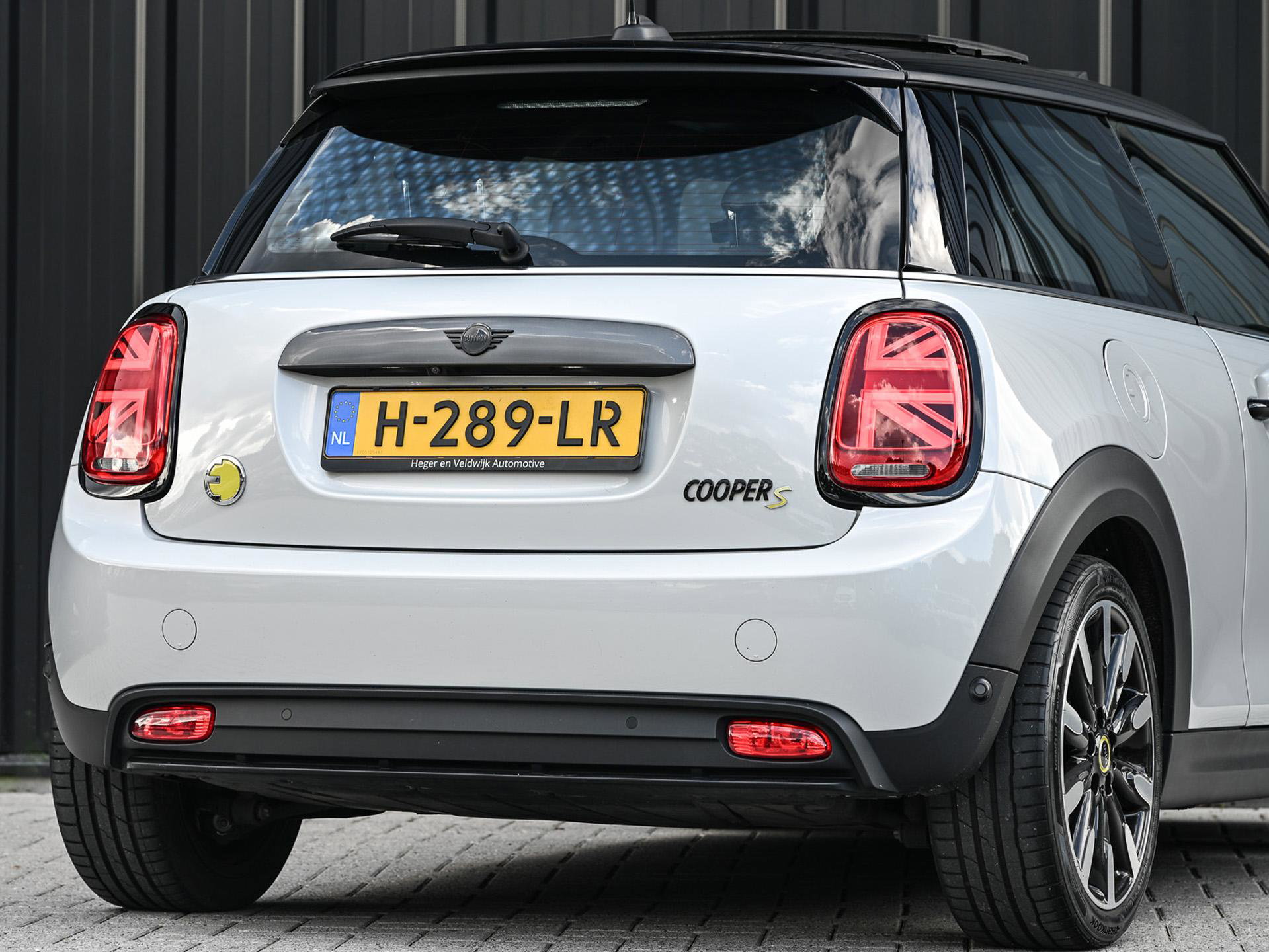 MINI Electric - 26
