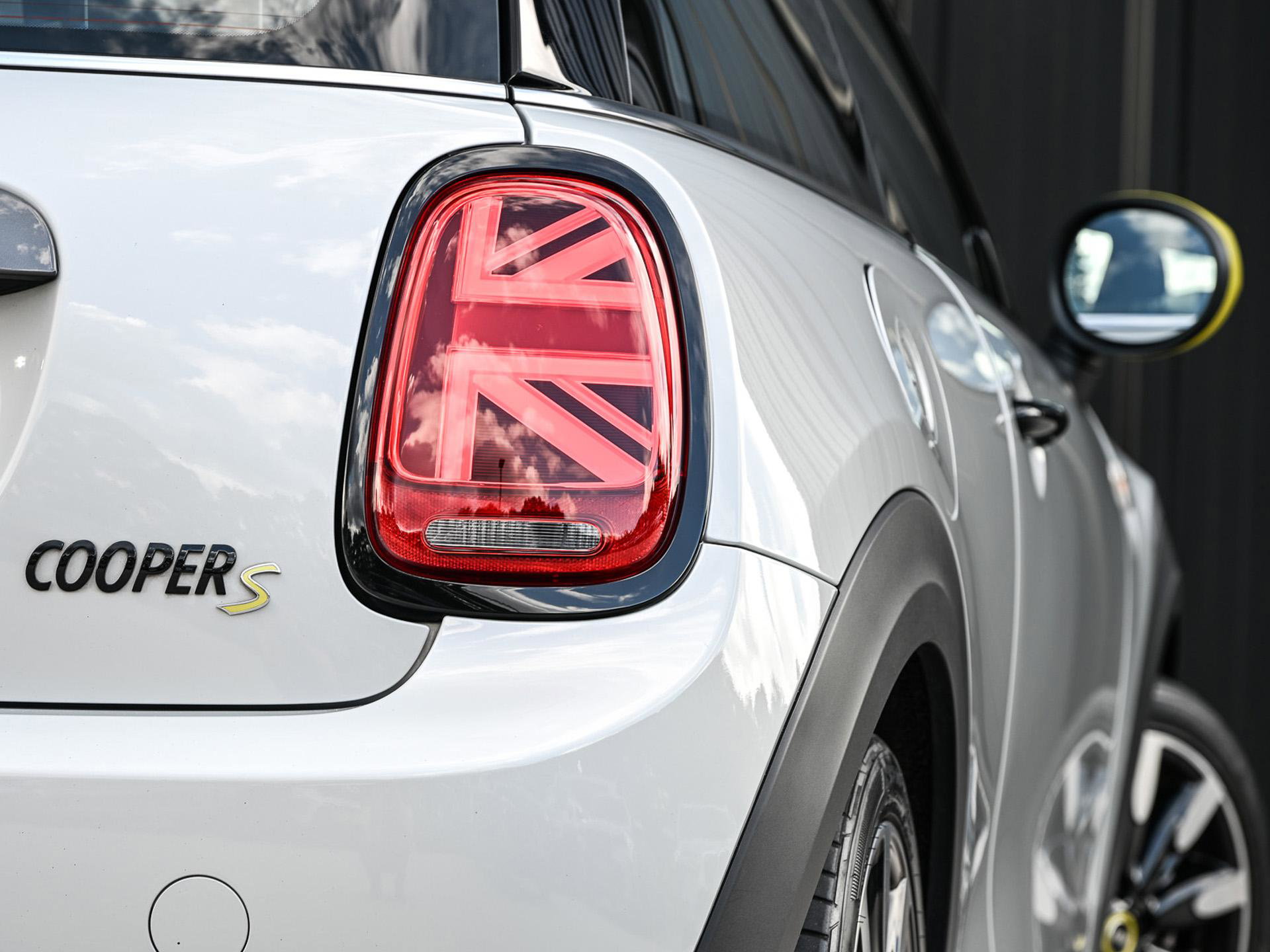 MINI Electric - 19