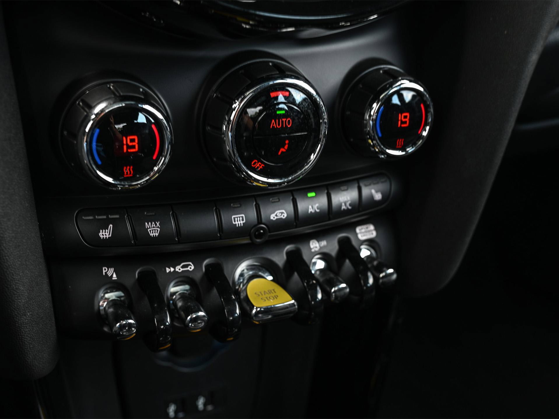 MINI Electric - 28
