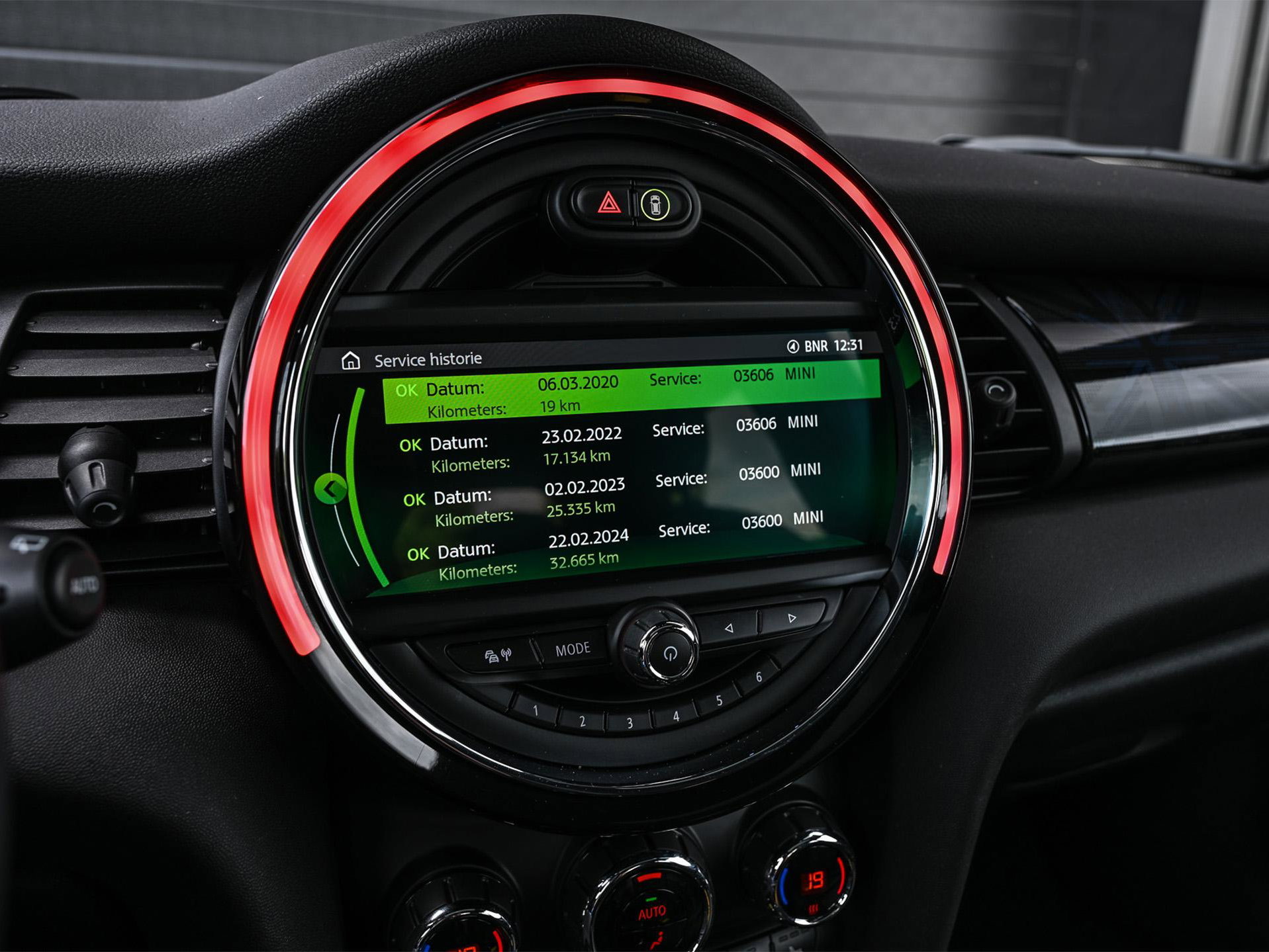 MINI Electric - 23