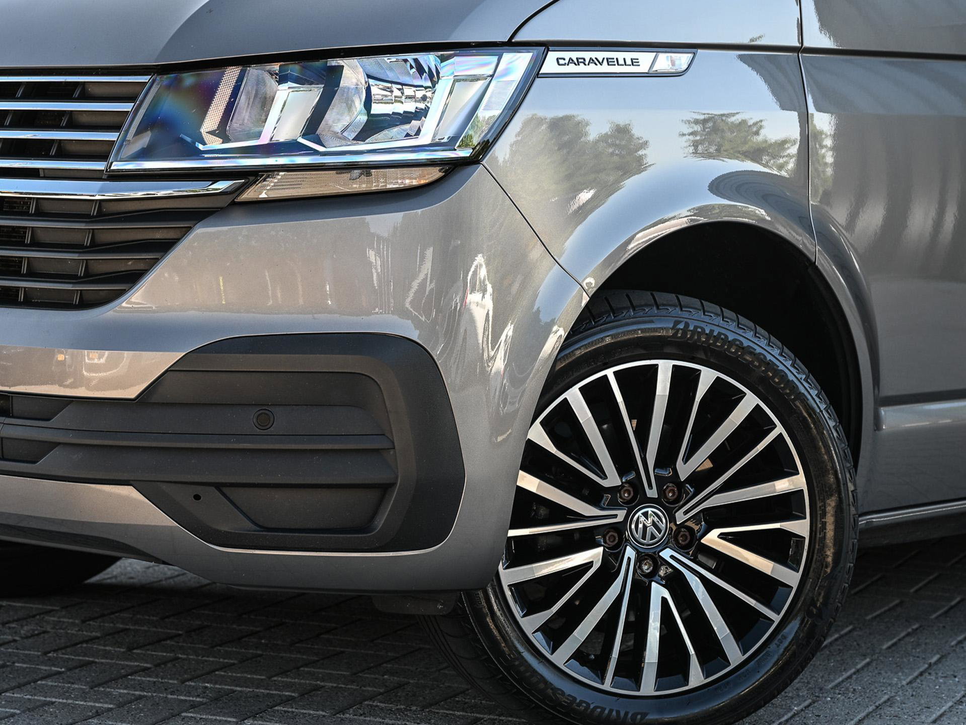 Volkswagen Transporter Caravelle - 9