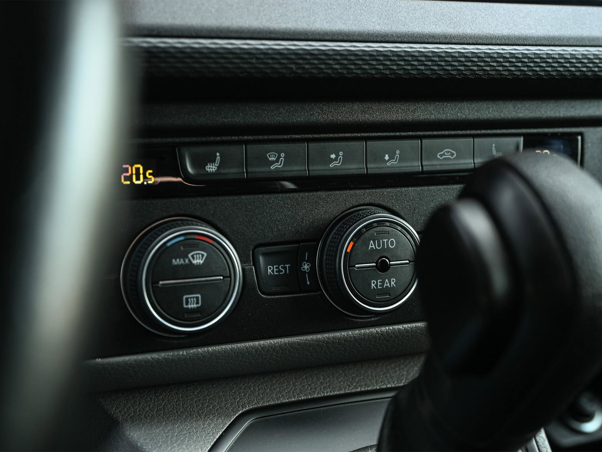 Volkswagen Transporter Caravelle - 15