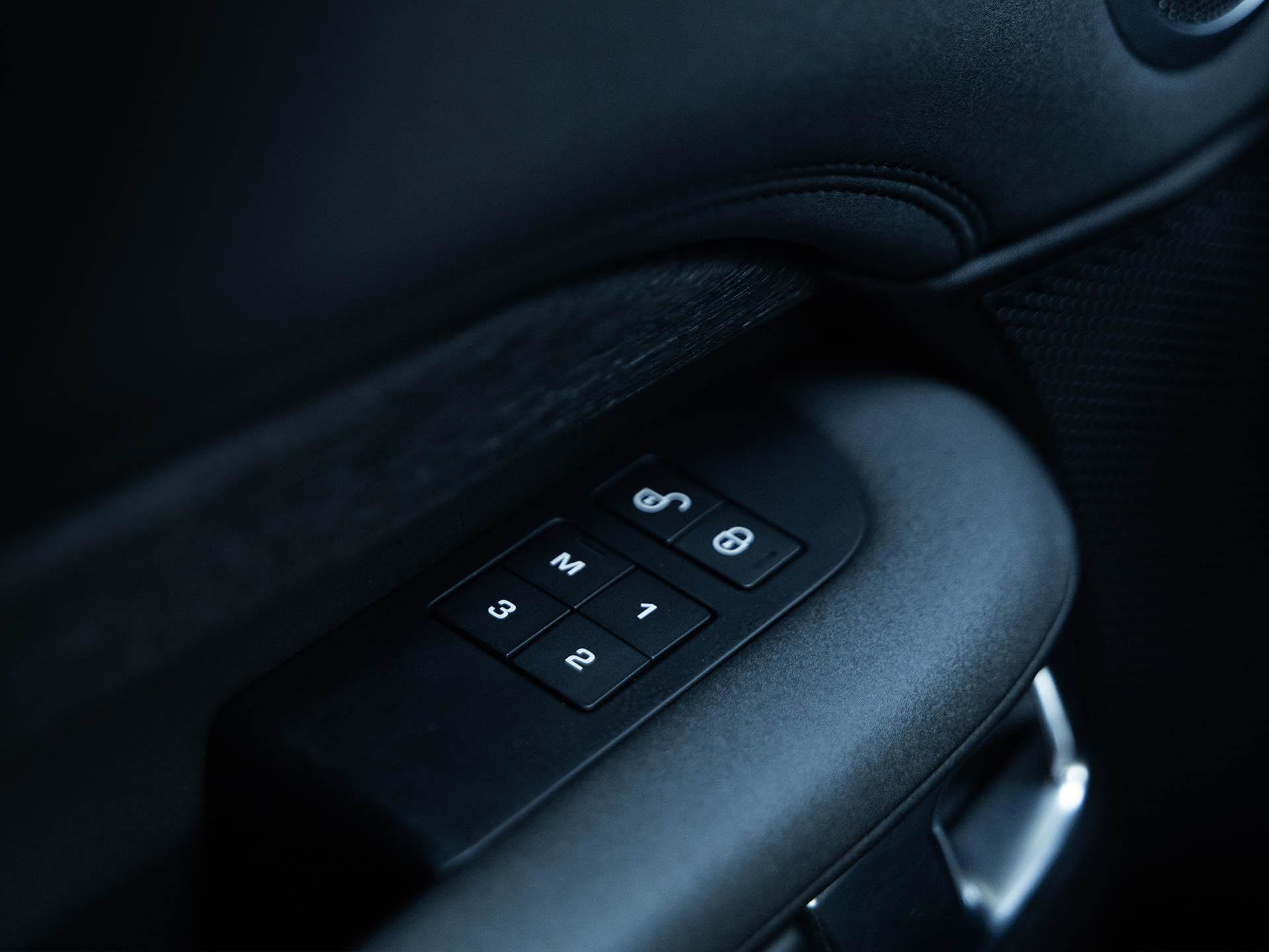 Land Rover Discovery - 11