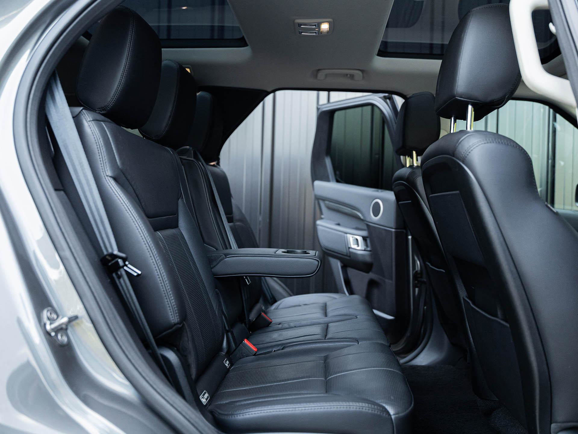 Land Rover Discovery - 24