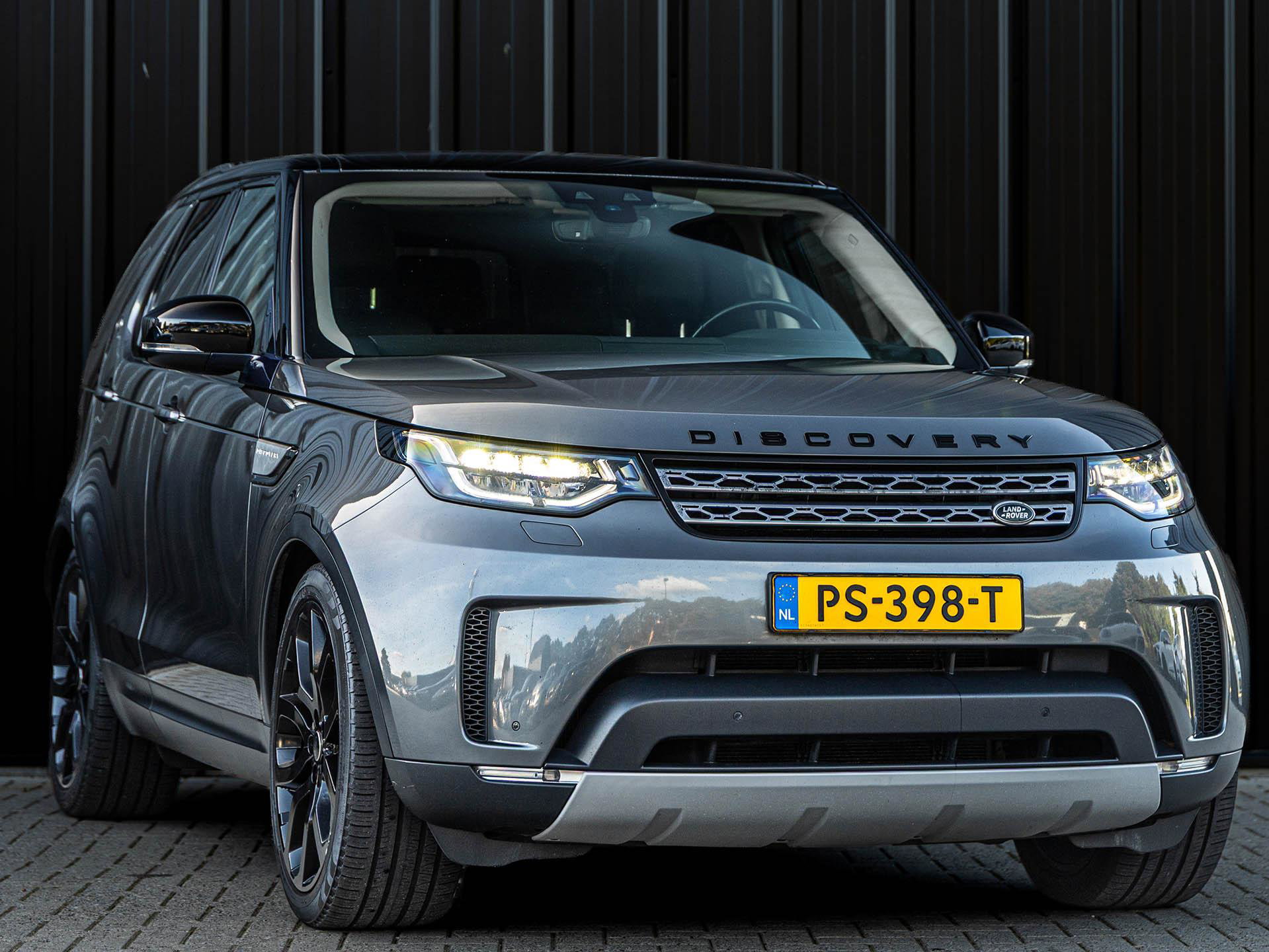 Land Rover Discovery - 30