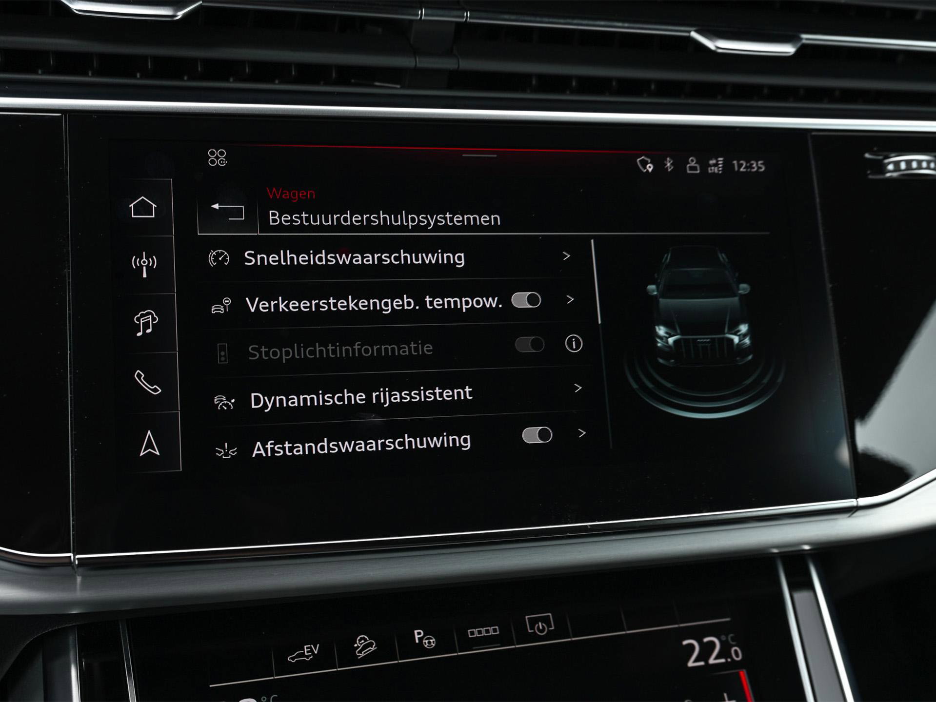 Audi Q8 - 18