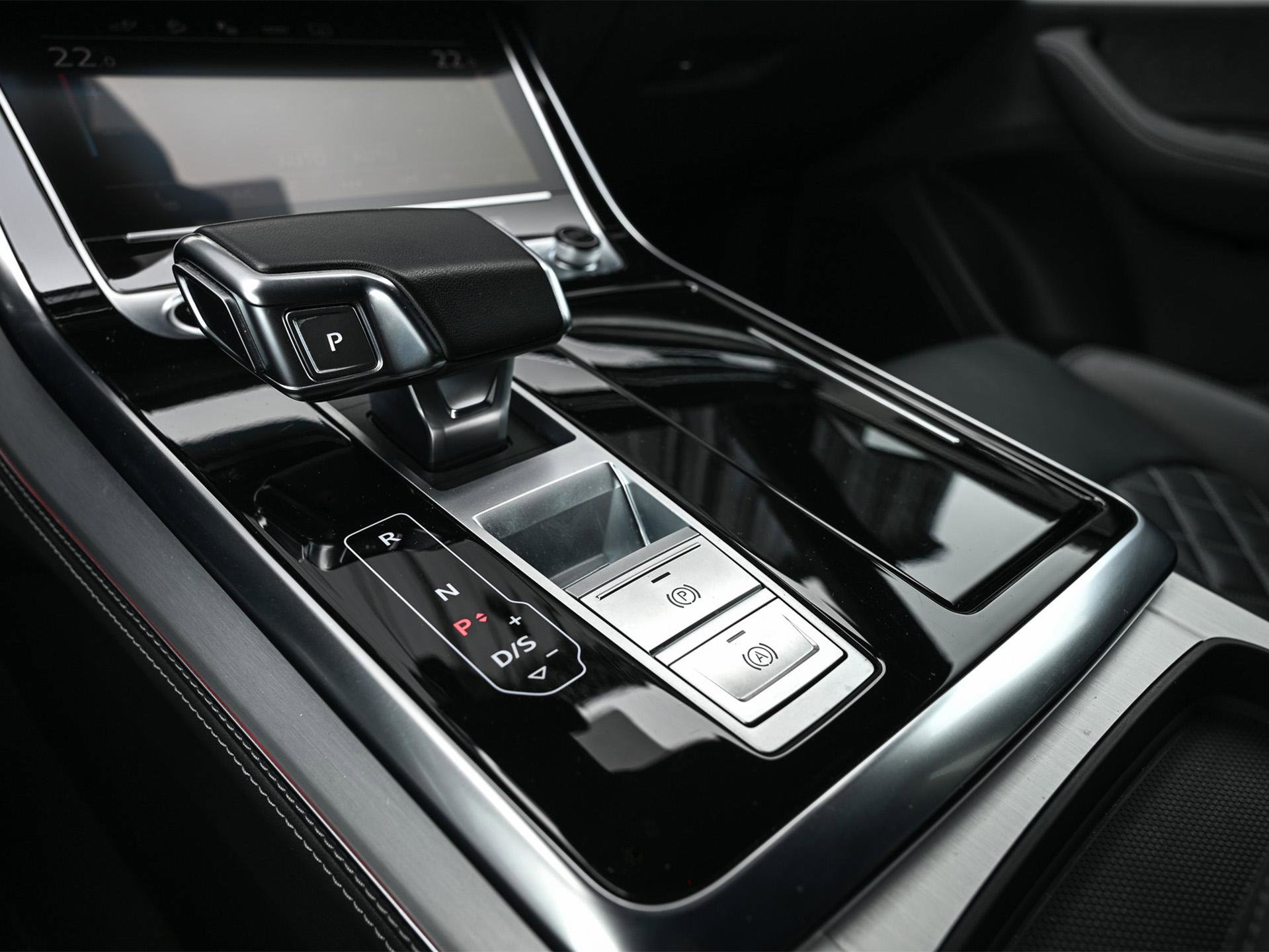 Audi Q8 - 31