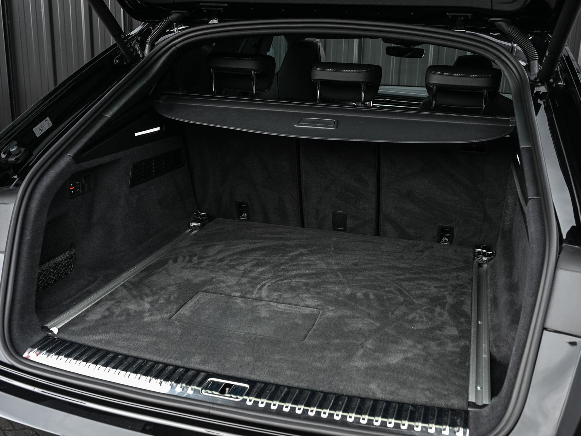 Audi Q8 - 35