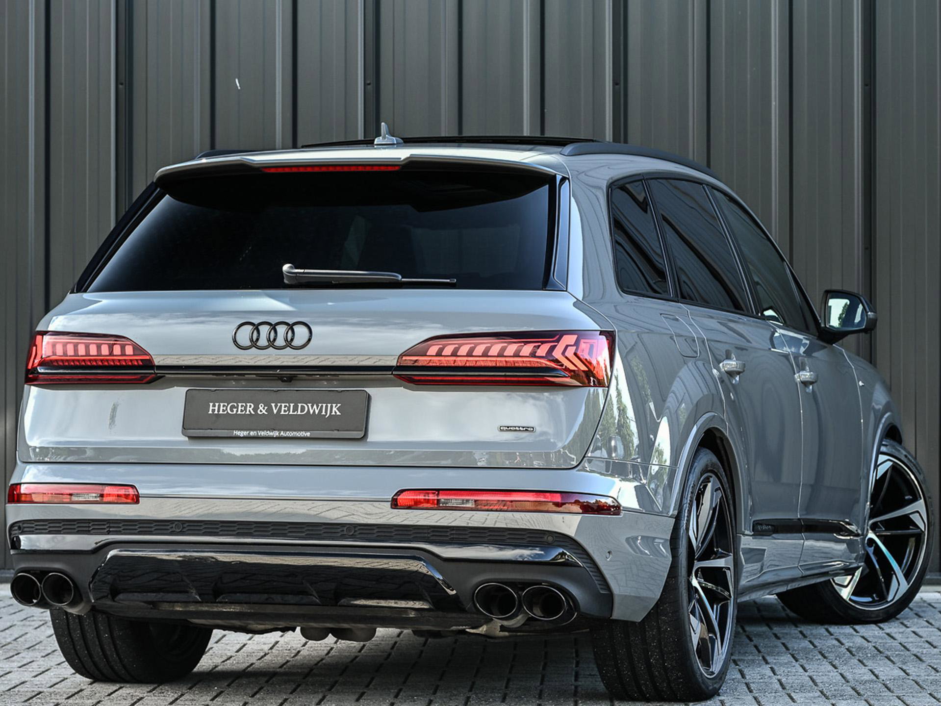 Audi Q7 - 8