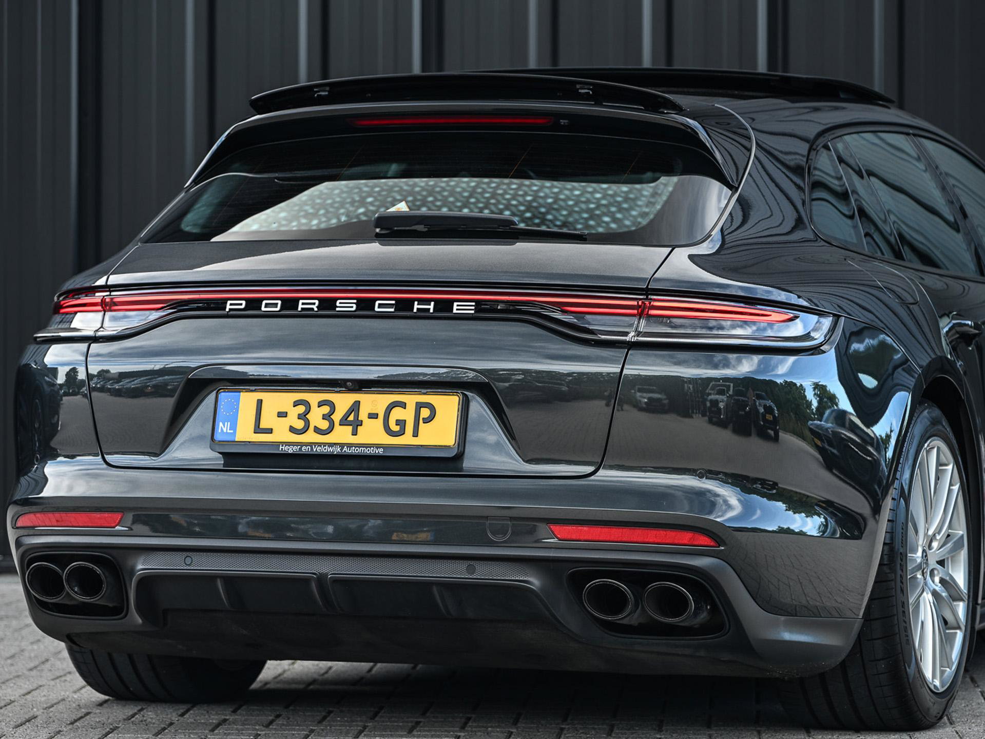 Porsche Panamera - 14