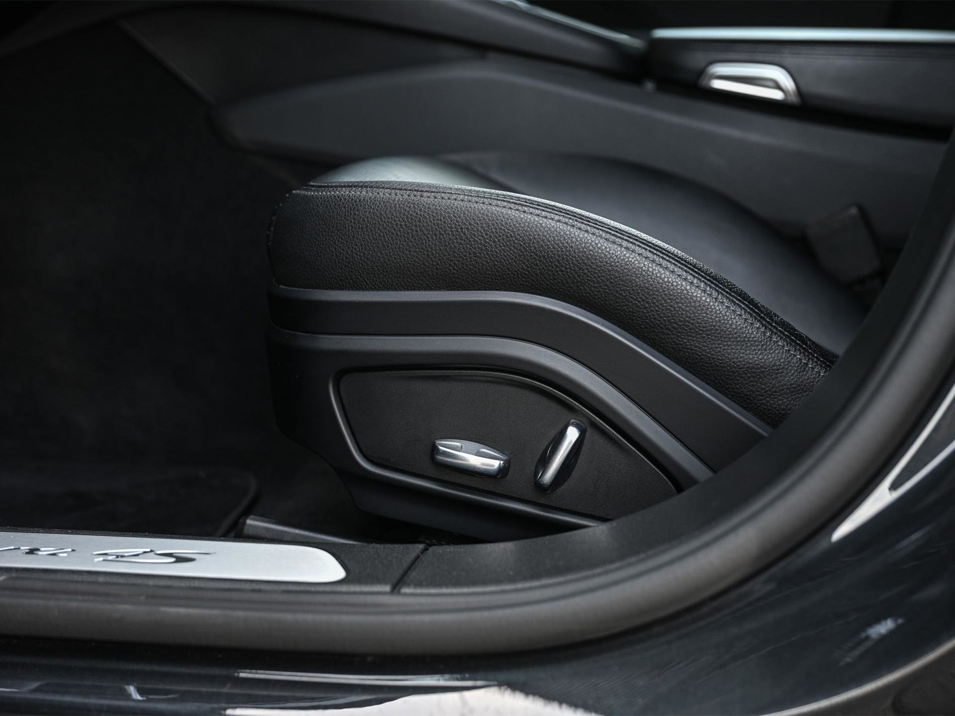 Porsche Panamera - 8