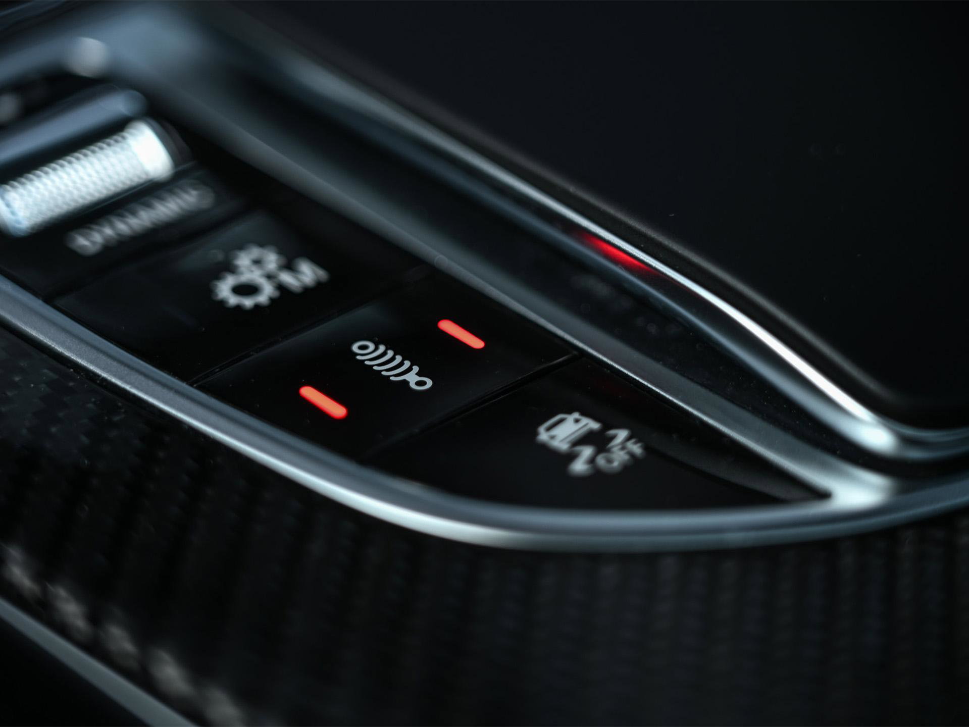 Mercedes-Benz GLC - 12